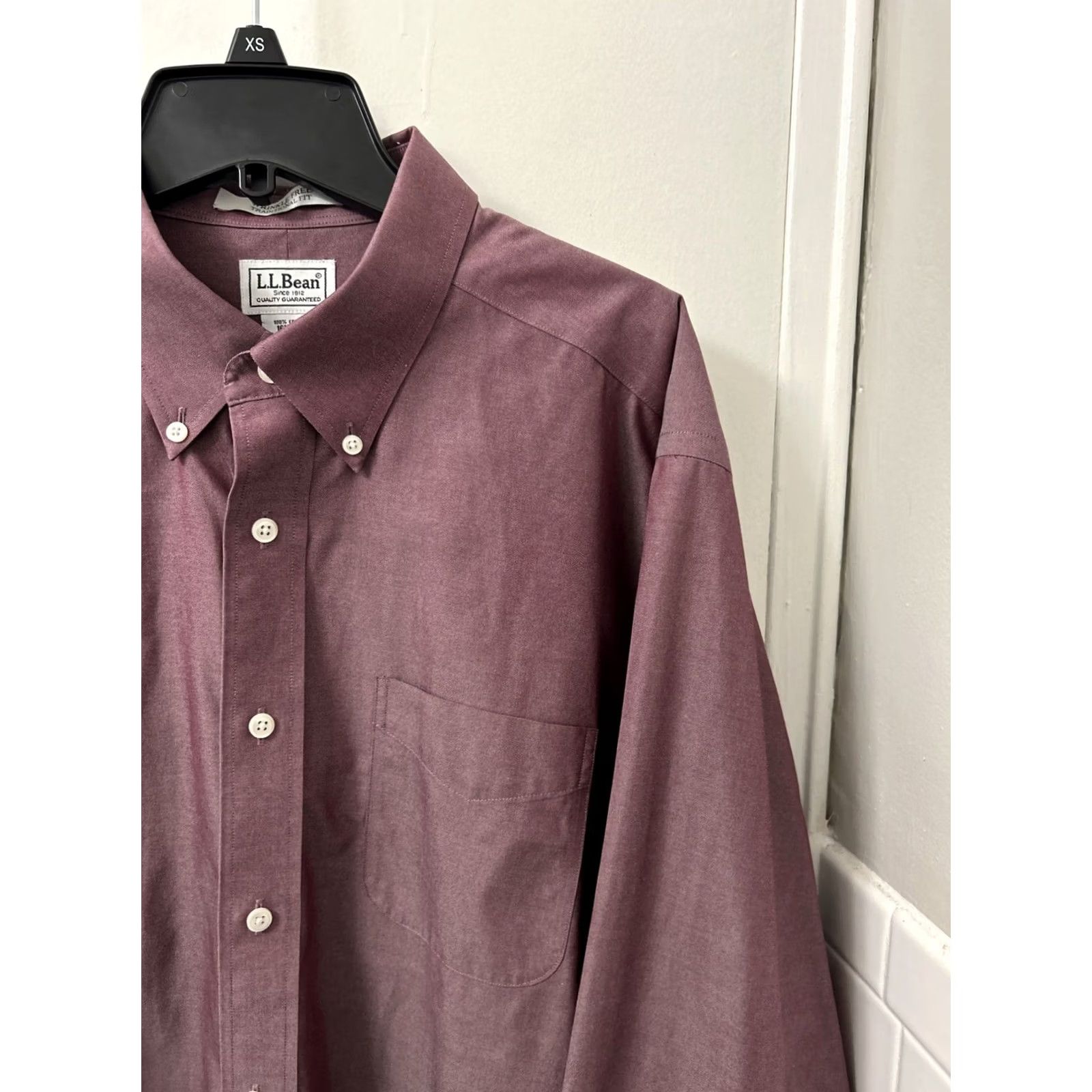 Vintage VINTAGE L.L. Bean Shirt Mens 16.5 Red Pinpoint Oxford Traditional Fit Wrinkle Free Dress Shirt Pocket Button-Down Collar Mens Holiday/Workwear 251423 Size US XL / EU 56 / 4 - 4 Thumbnail