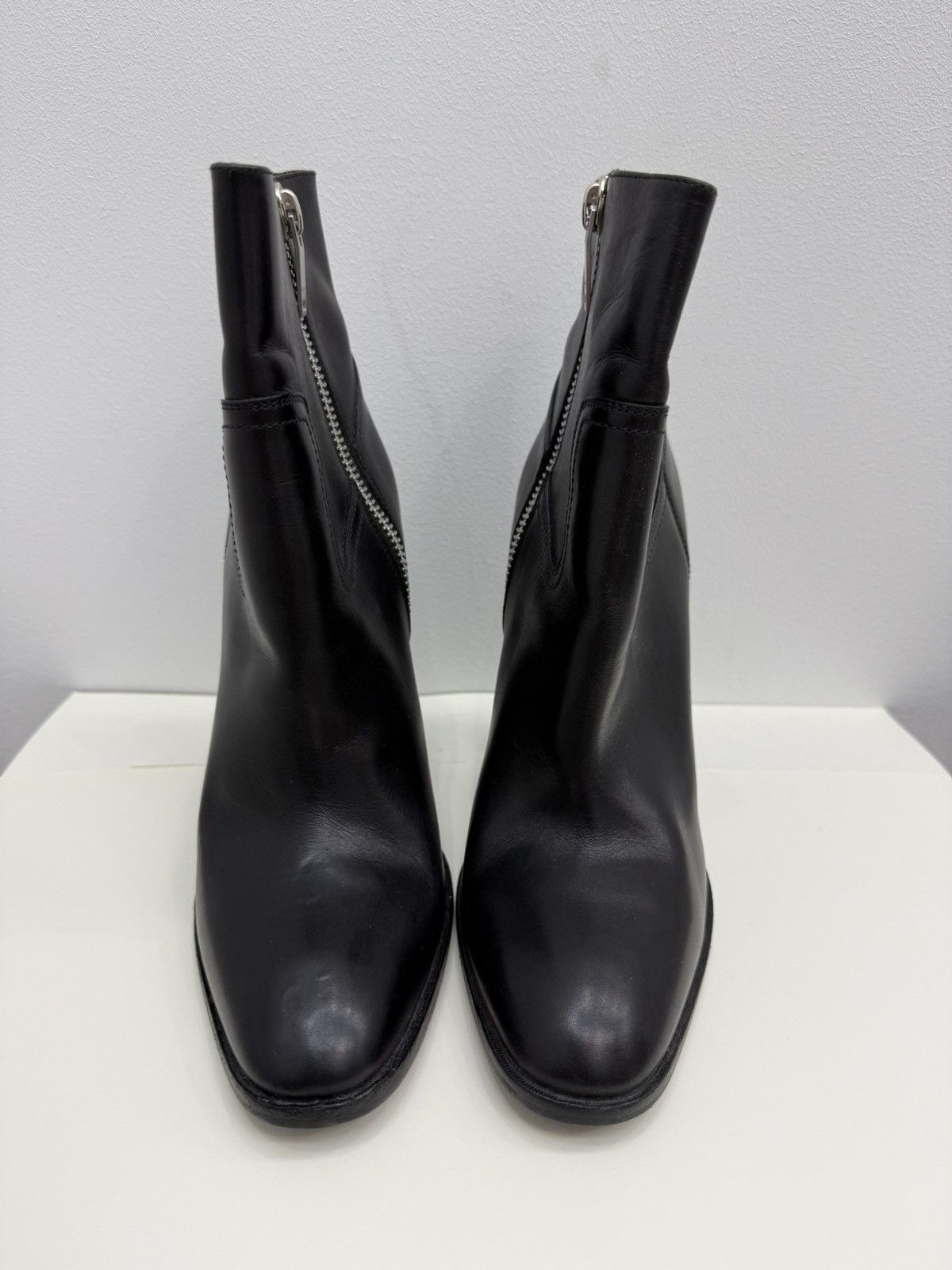 Saint Laurent Paris Saint Laurent Paris Leather Jodie Ankle Boots Size US 9 / IT 39 - 2 Thumbnail