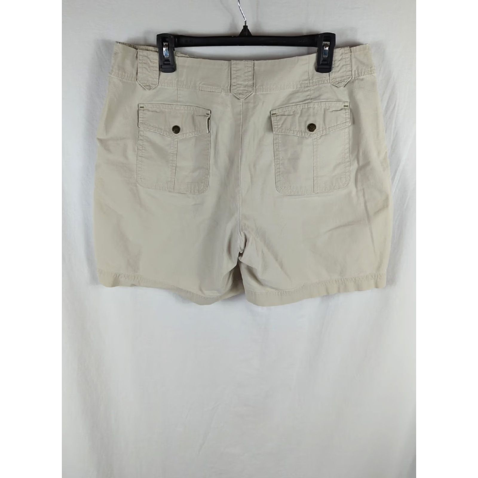 Eddie Bauer Eddie Bauer Mercer Fit Shorts womens Size 16 Beige Cotton Stretch 7" Inseam Size 38" / US 16 / IT 52 - 4 Thumbnail