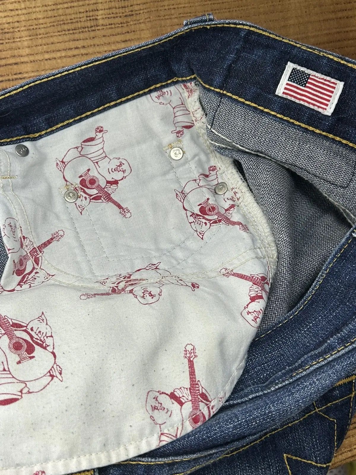 True Religion True Religion Bobby Embroidered Skull Denim Shorts W32 Size 32" / US 10 / IT 46 - 9 Thumbnail