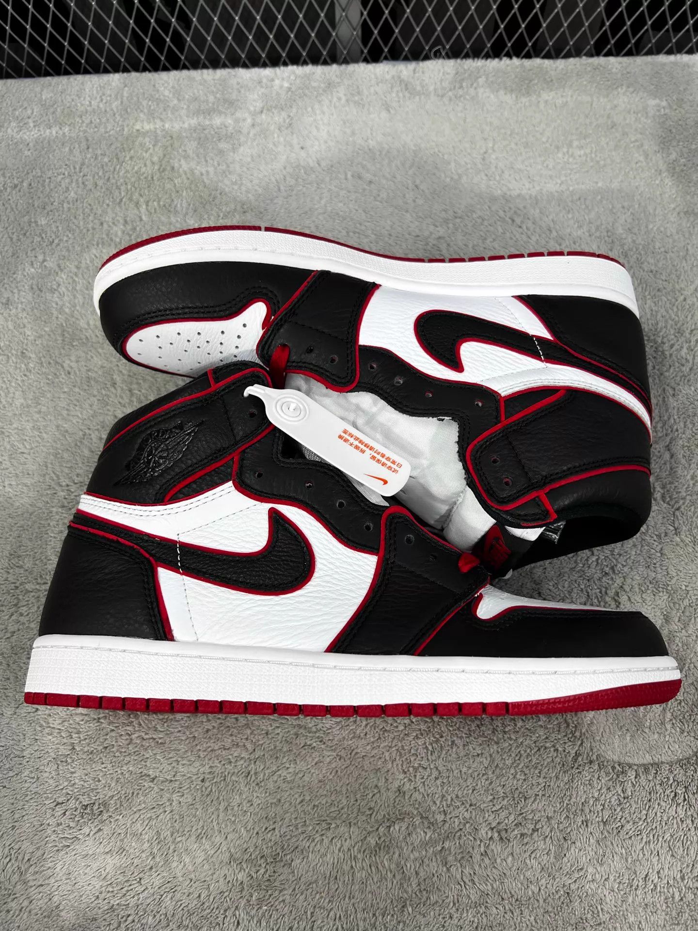 Nike Air Jordan 1 Retro High OG Black Red Infrared 44 Size US 11 / EU 44 - 4 Thumbnail