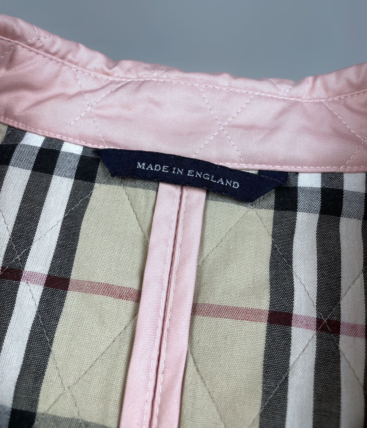 Burberry Burberry London Vintage Quilted Jacket Nova Check Lining M Size M / US 6-8 / IT 42-44 - 17 Thumbnail