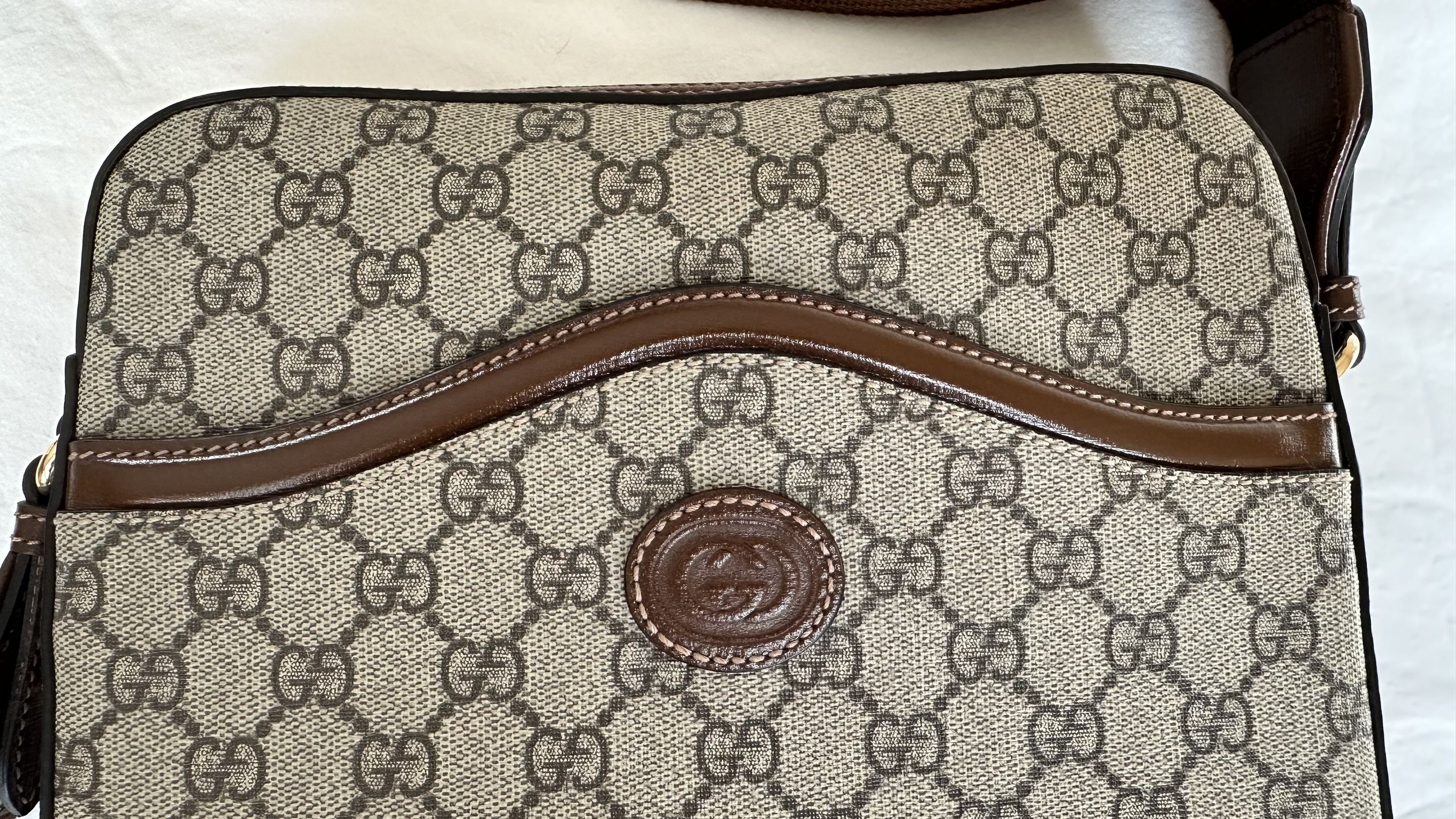 Gucci Gucci Interlocking G Messenger Bag | Grailed