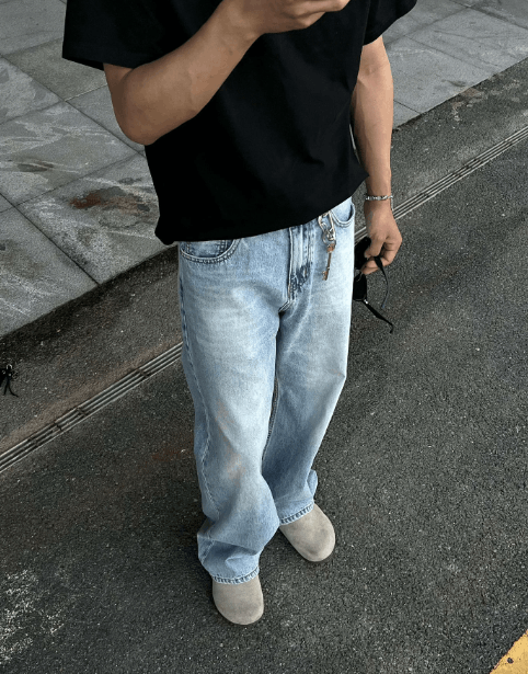 Japanese Brand Blue classic washed all-match casual straight slim jeans Size US 32 / EU 48 - 4 Thumbnail