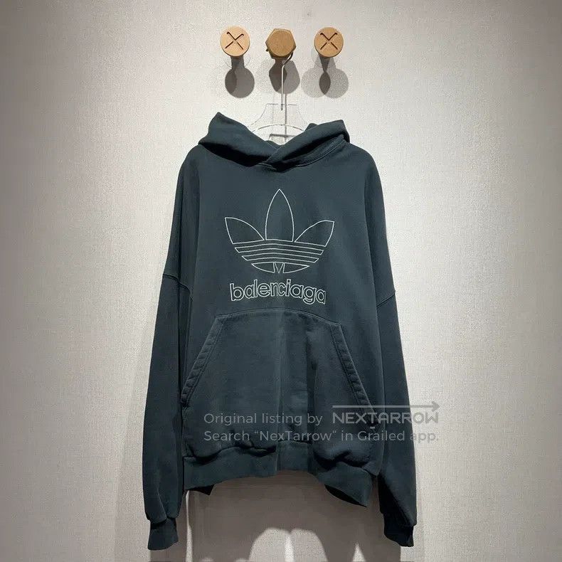Balenciaga Balenciaga Adidas collaboration logo silhouette olive gree Size US S / EU 44-46 / 1 - 1 Thumbnail