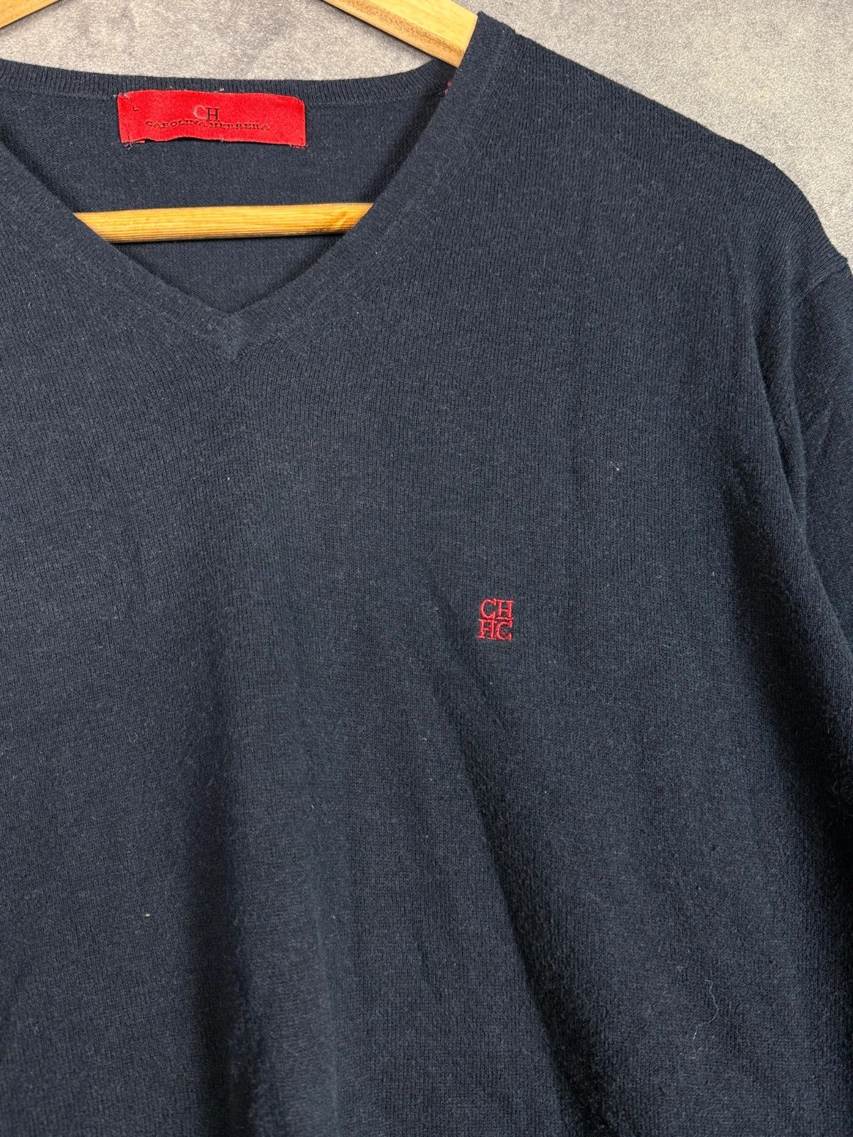 Carolina Herrera Carolina Herrera Cotton Sweater Navy Embroidered Logo Size L / US 10 / IT 46 - 3 Thumbnail