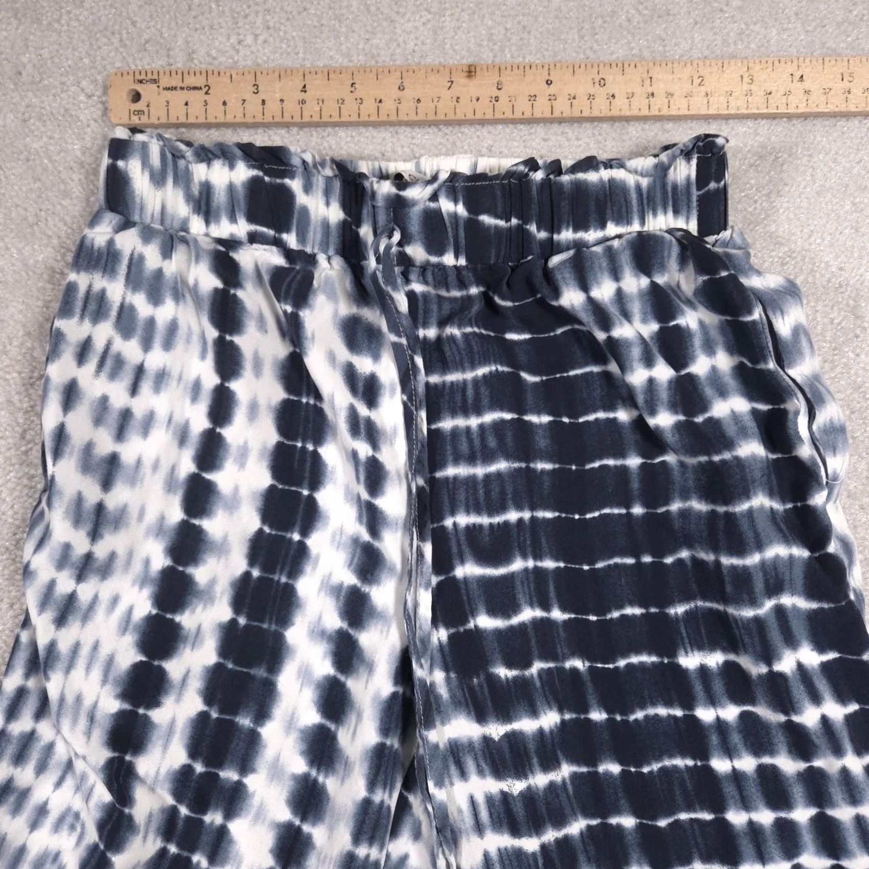Vintage VINTAGE Cupshe Pants Womens S Blue White Tie Dye Wide Leg Rayon Lounge Beach Size 28" / US 6 / IT 42 - 5 Thumbnail