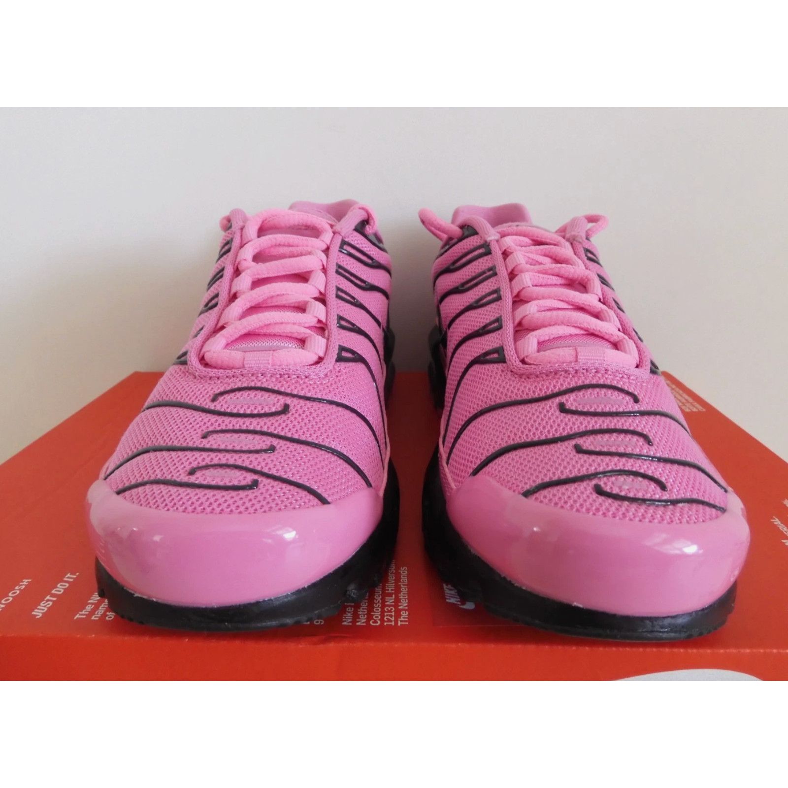 Nike Nike Air Max Plus SE Pink-Black Womens Sz 6.5 [HJ9743-601] Size US 6.5 / IT 36.5 - 4 Thumbnail