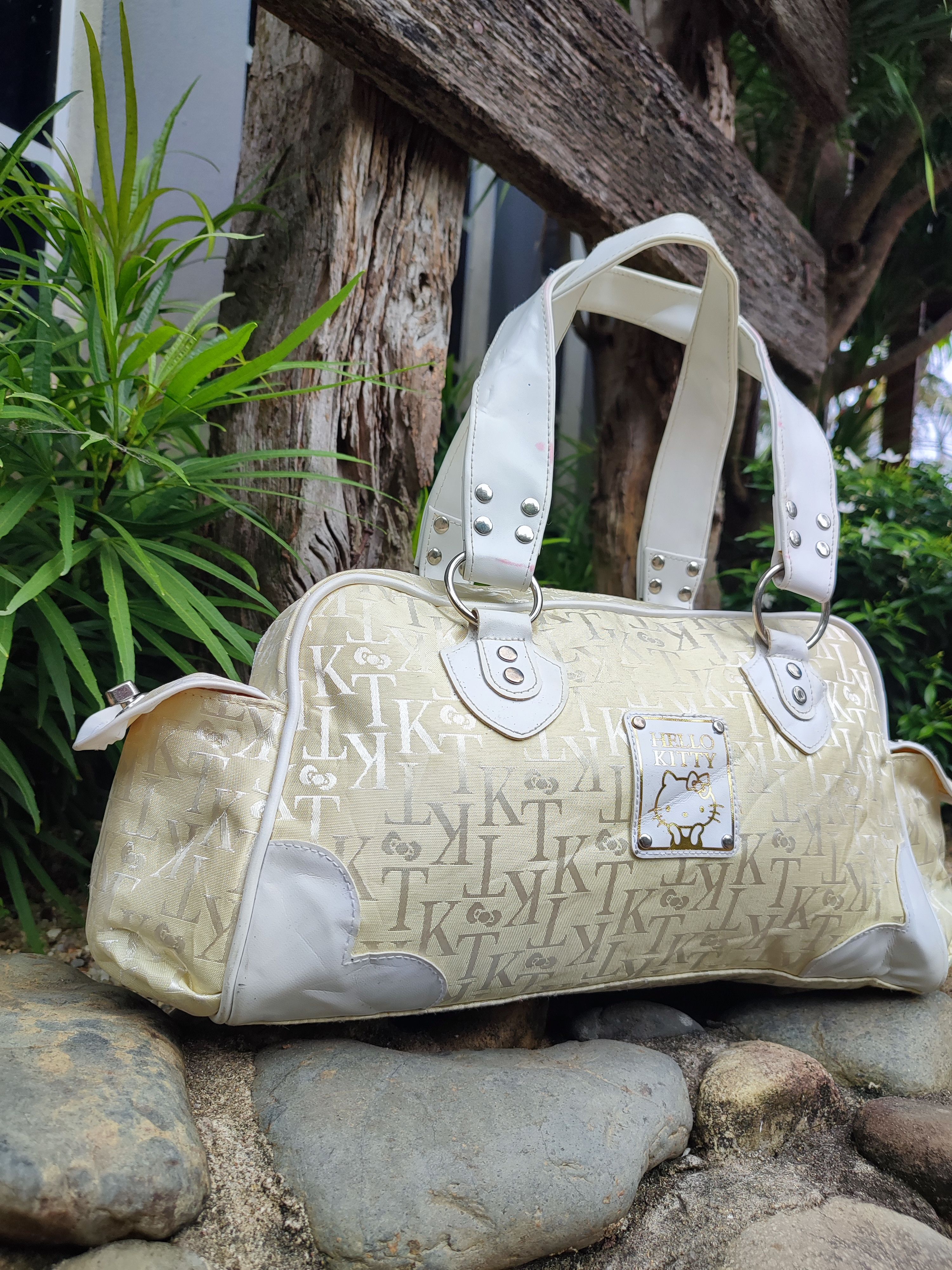 Anime 🔥RARE🔥Vintage ©1976 Overprint Hello Kitty Handbag Size ONE SIZE - 3 Thumbnail