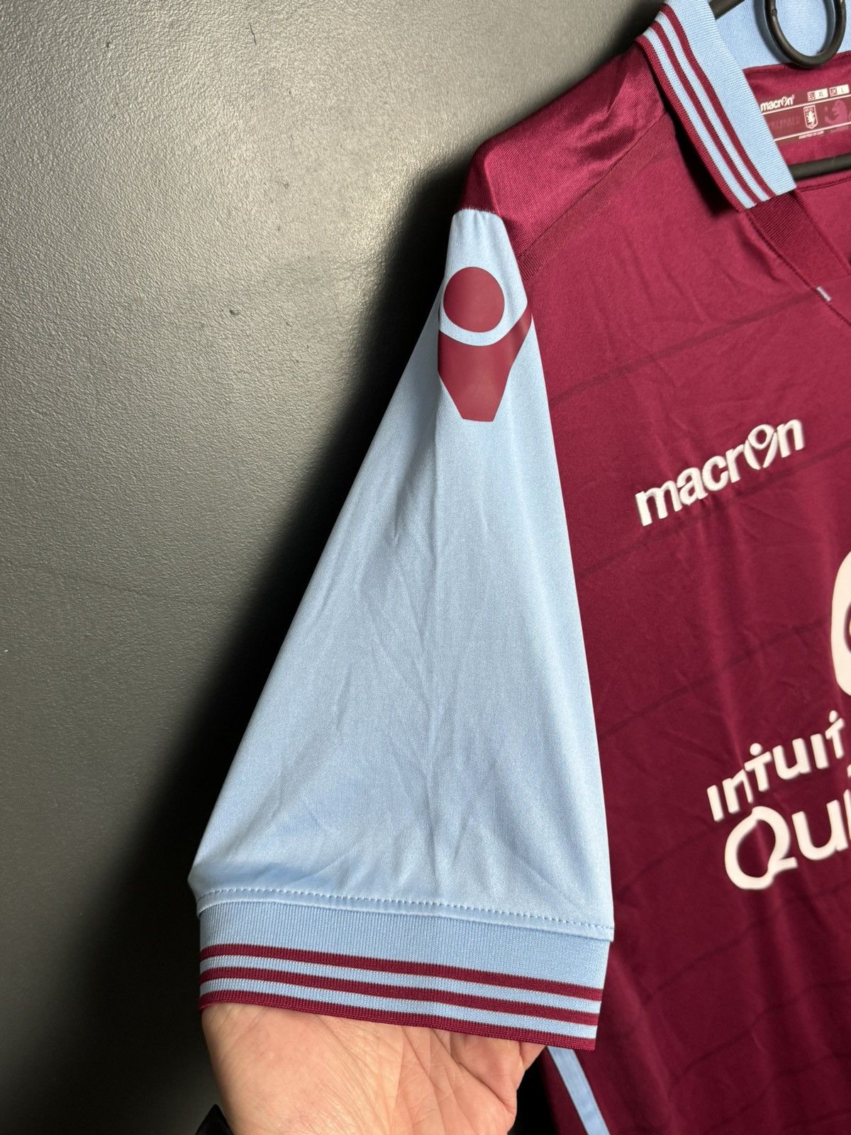 Macron Aston Villa 15/16 Home Football Jersey Size US XL / EU 56 / 4 - 5 Thumbnail