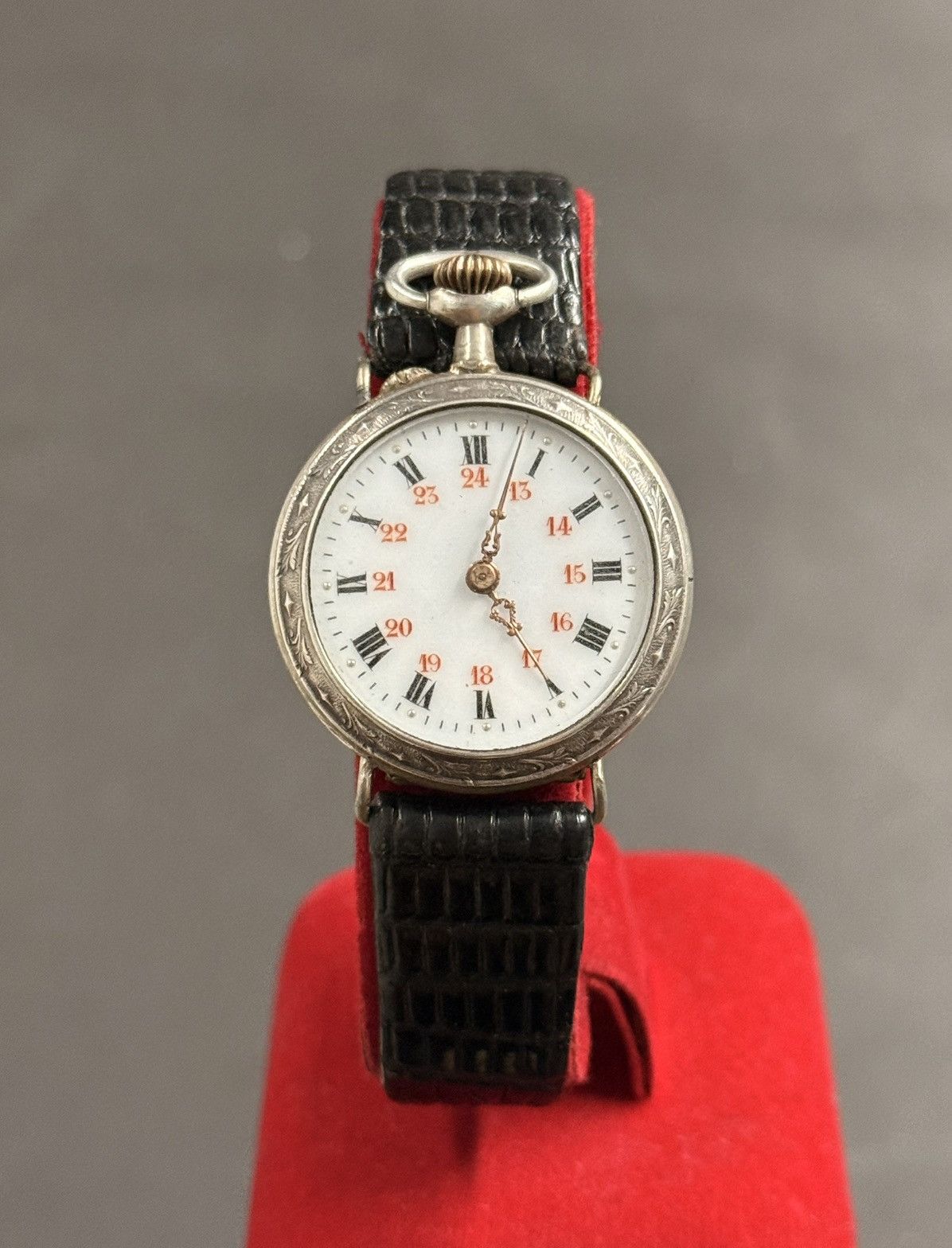 Vintage Vintage ADAPT Pocket Military Dial Stering Manual Watch Size ONE SIZE - 1 Thumbnail