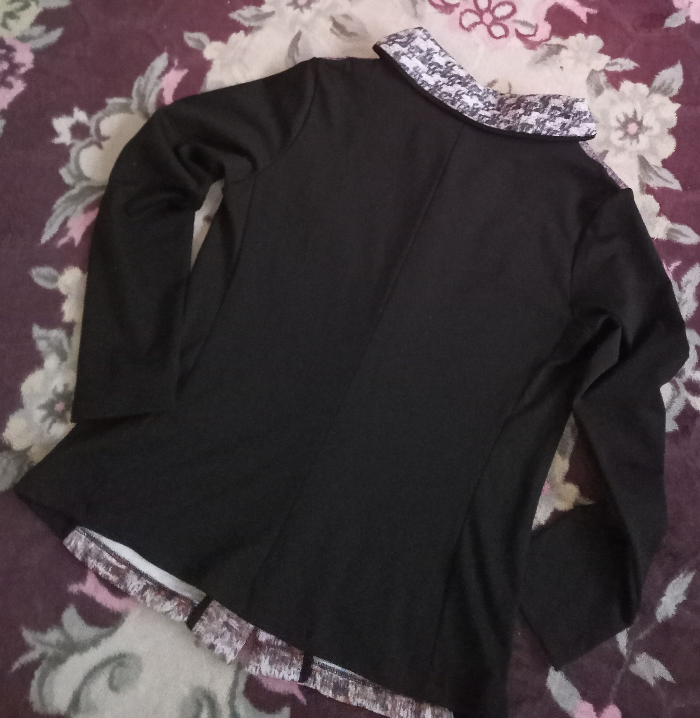 Designer Anna Re Top Size M / US 6-8 / IT 42-44 - 2 Thumbnail