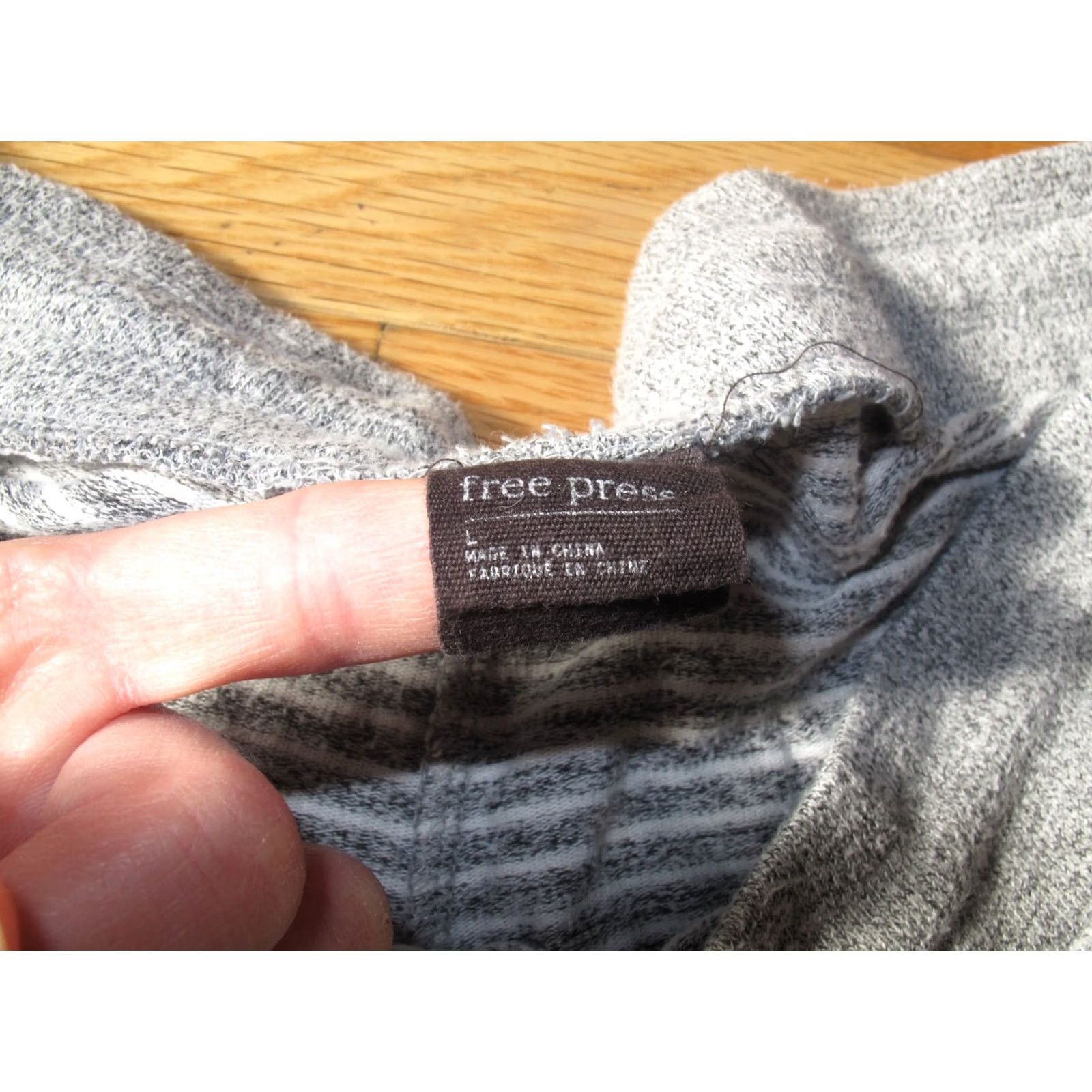 Vintage Free Press SweatPants Women's L Gray White Striped Rayon Comfort Drawstring Sweatpants Regular Skinny Front Size 36" / US 14 / IT 50 - 6 Thumbnail