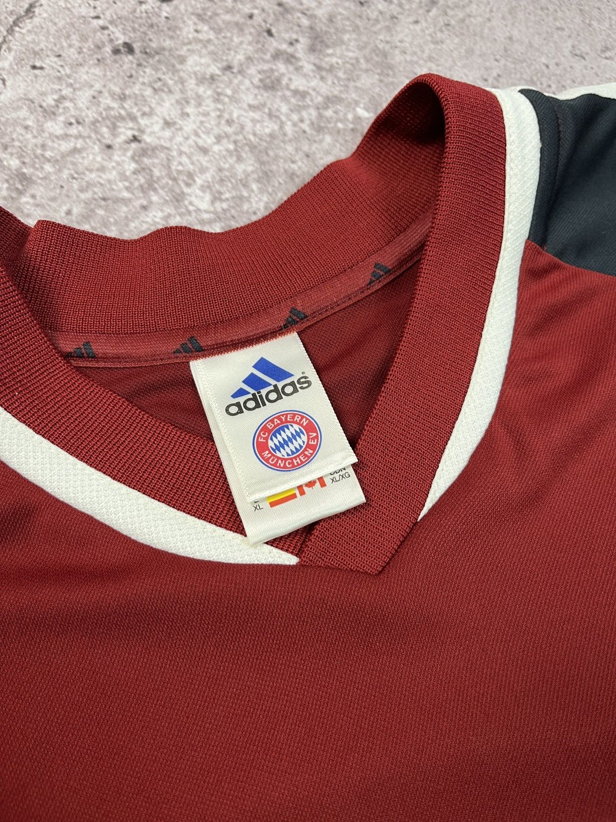 Adidas Vintage Adidas Bayern Munich #3Lizarazu Home Soccer Jersey Size US XL / EU 56 / 4 - 12 Thumbnail