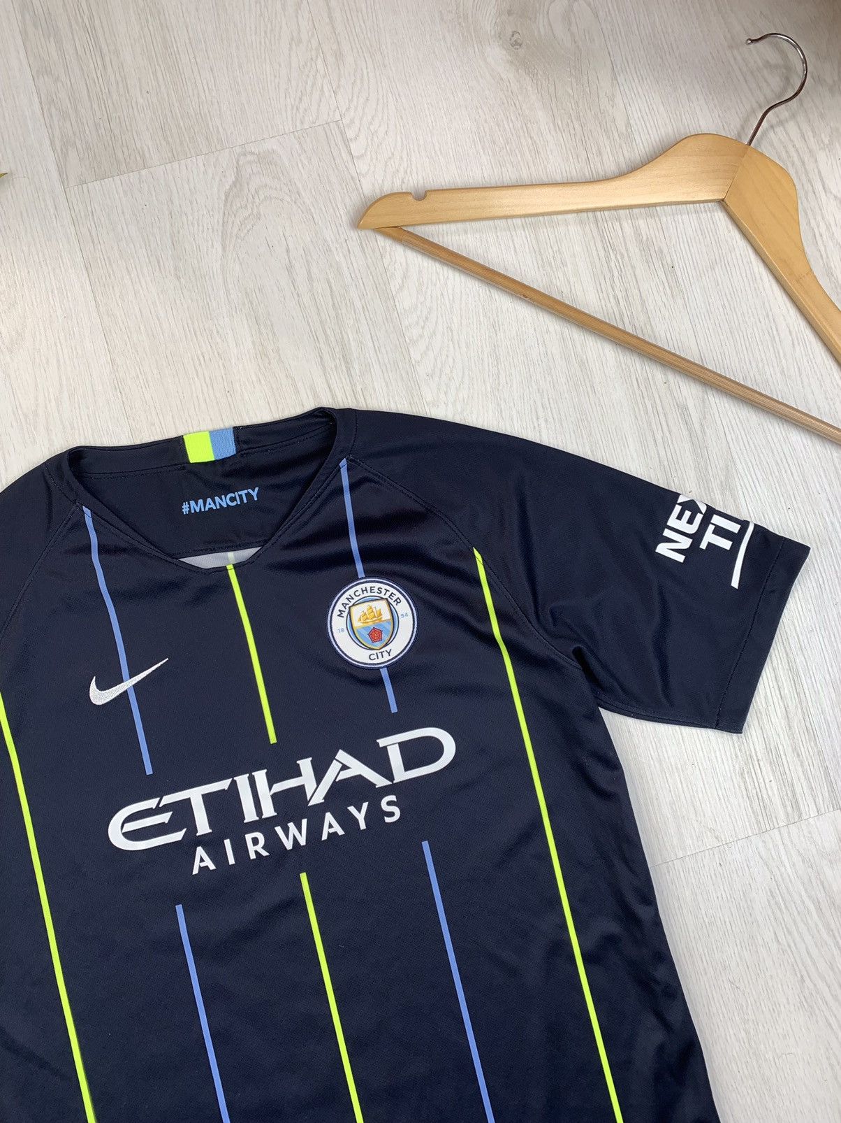 Nike Nike Manchester City 2018-2019 Away Jersey Size 13-15 Years Size US XXS / EU 40 - 2 Thumbnail