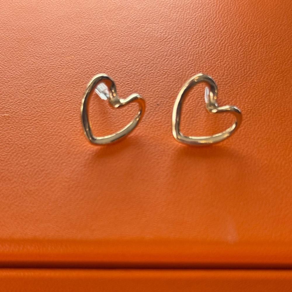 Designer Gold heart stud earrings - perfect for Valentine’s Day Day! Size ONE SIZE - 1 Thumbnail