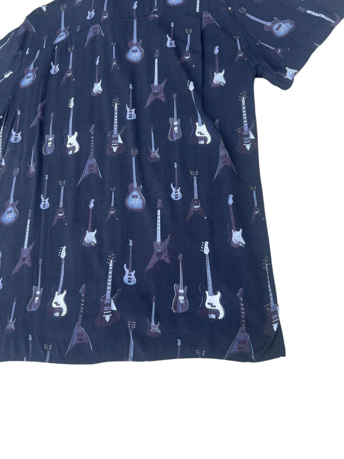 Vanquish Black Vanquish Guitars Collection 100% Rayon Hawaiian Shirt Size US M / EU 48-50 / 2 - 15 Thumbnail