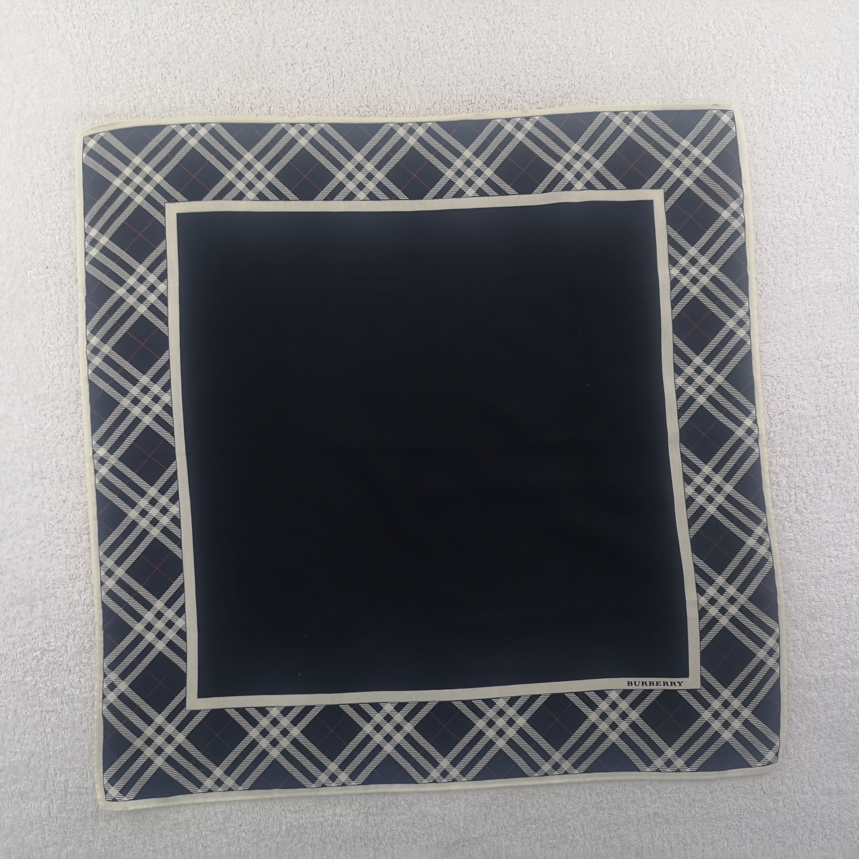 Burberry × Vintage Burberry Bandana / Handkerchief / Neckerchief - S035 Size ONE SIZE - 1 Thumbnail