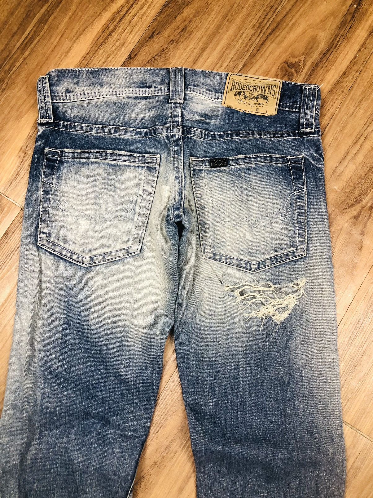 Japanese Brand Rodeo Crowns Distressed Jeans (33) Size 32" / US 10 / IT 46 - 13 Thumbnail