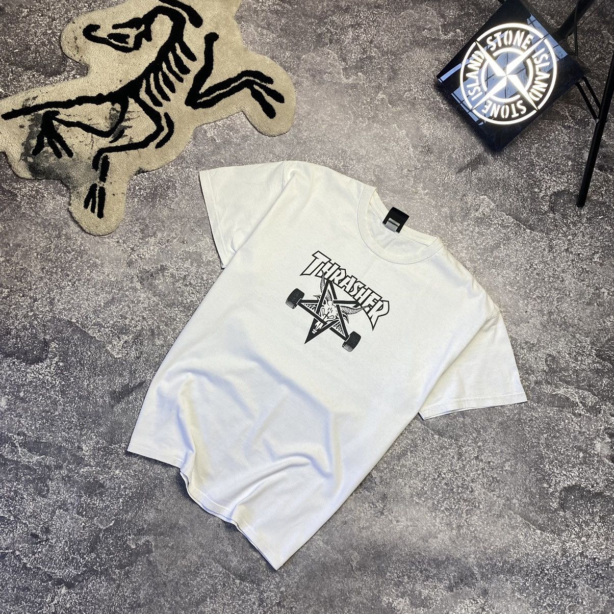 Thrasher Vintage Thrasher Santana 666 logo sk8 y2k tee Size US XL / EU 56 / 4 - 2 Thumbnail