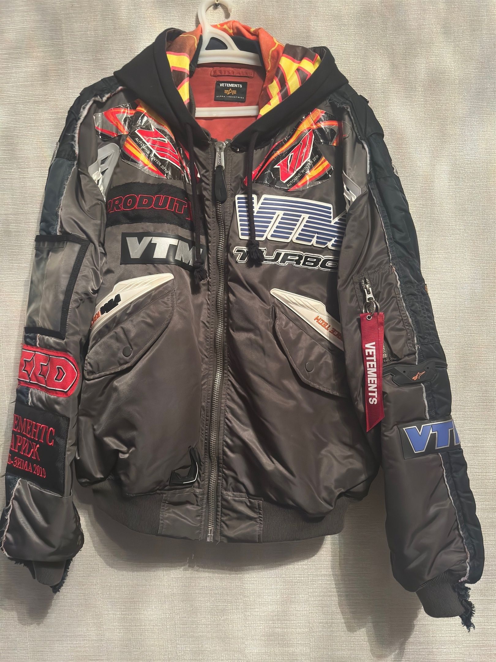Alpha Industries × Vetements AW19 Vetements Racing Bomber | Grailed