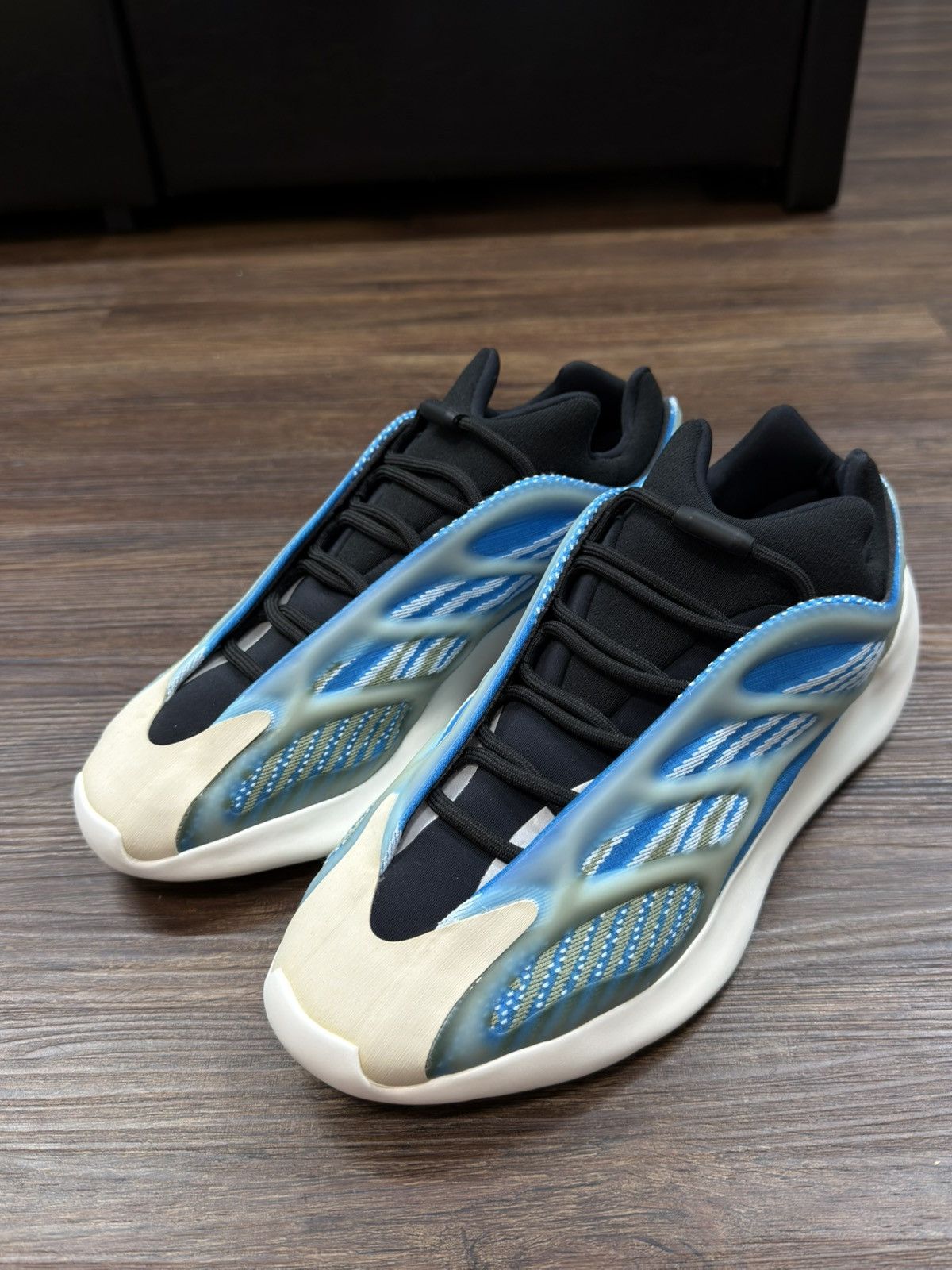 Yeezy Yeezy 700 v3 Arzareth 10US Size US 10 / EU 43 - 1 Thumbnail