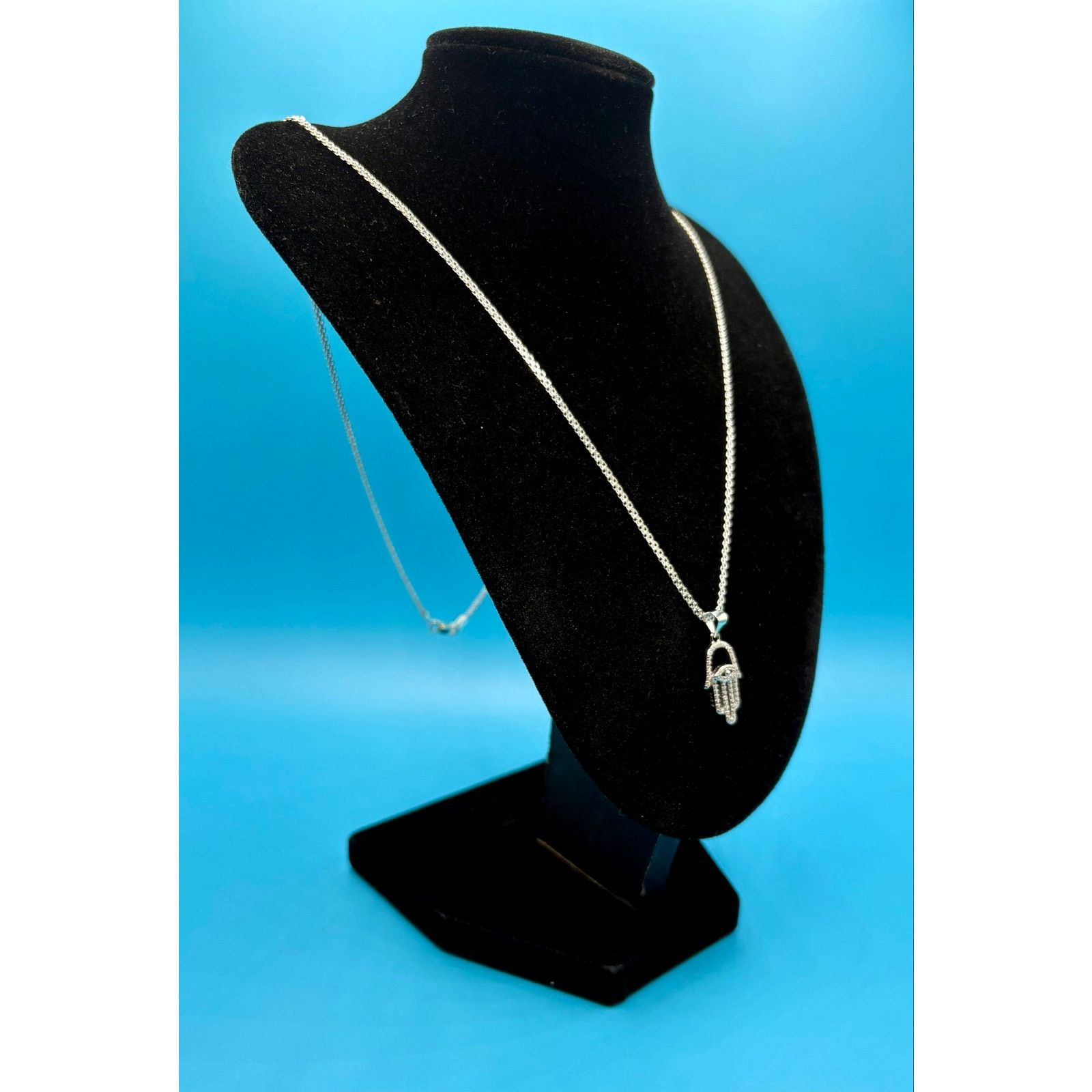 Jewelry NEW Sparkling Silver Moissanite Hamsa Pendant & 24" Chain Size ONE SIZE - 6 Thumbnail