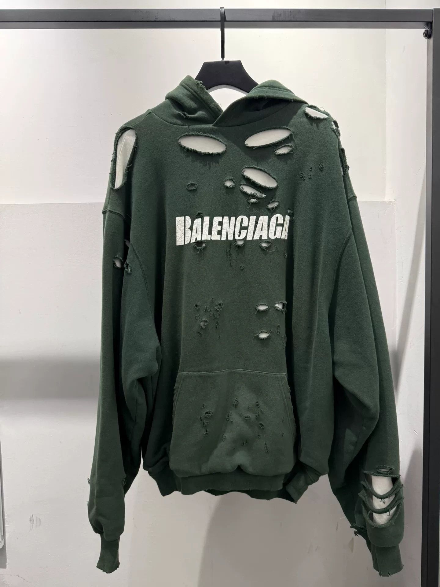Balenciaga Balenciaga Retro Hoodie s Men Size US S / EU 44-46 / 1 - 1 Thumbnail