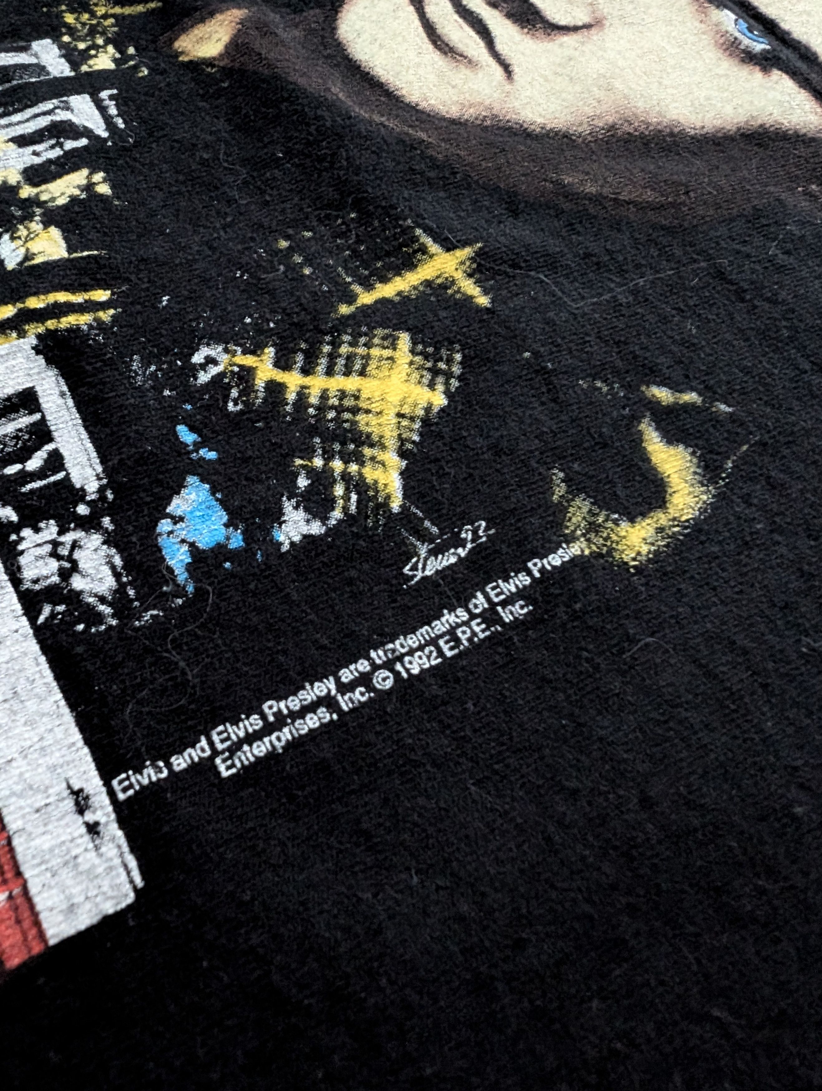 Fruit Of The Loom × Vintage Elvis Presley 1992 year t-shirt Size US L / EU 52-54 / 3 - 6 Thumbnail