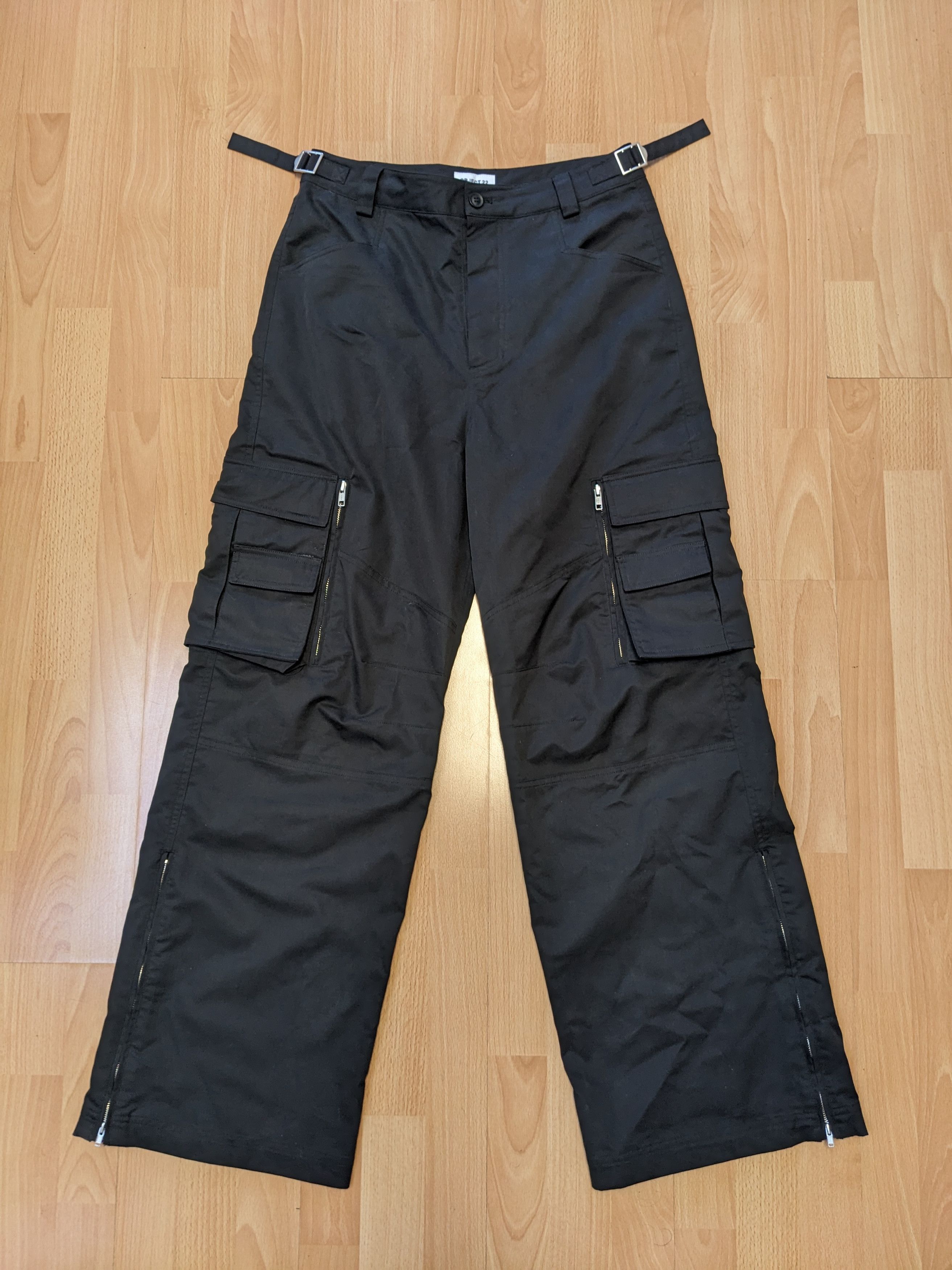 OBJECT 22 Object 22 - Screw Multi-Pocket Cargo - Small - Black Size US 31 - 1 Thumbnail