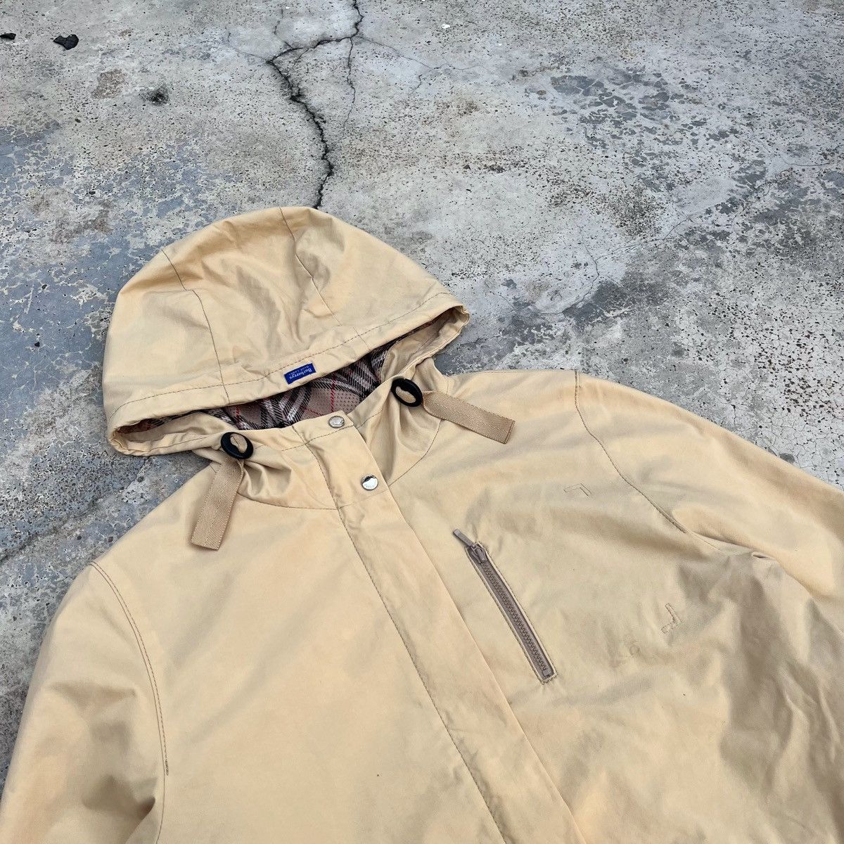 Burberry Vintage Burberrys Blue Label Nice Light Jacket Parka Design Size M / US 6-8 / IT 42-44 - 2 Thumbnail