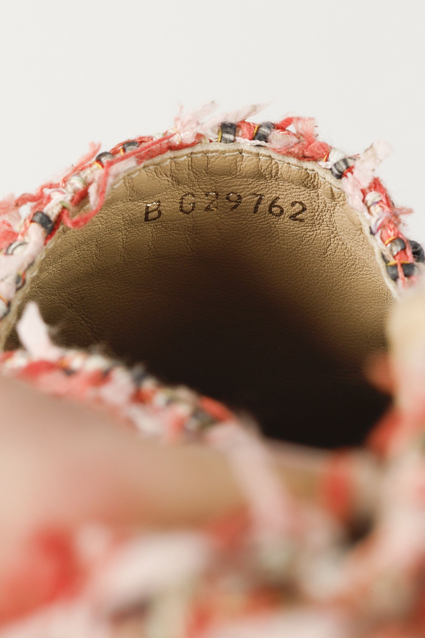 Chanel Chanel 21C Coral Tweed Grosgrain CC-Logo Espadrilles Size US 6.5 / IT 36.5 - 12 Thumbnail