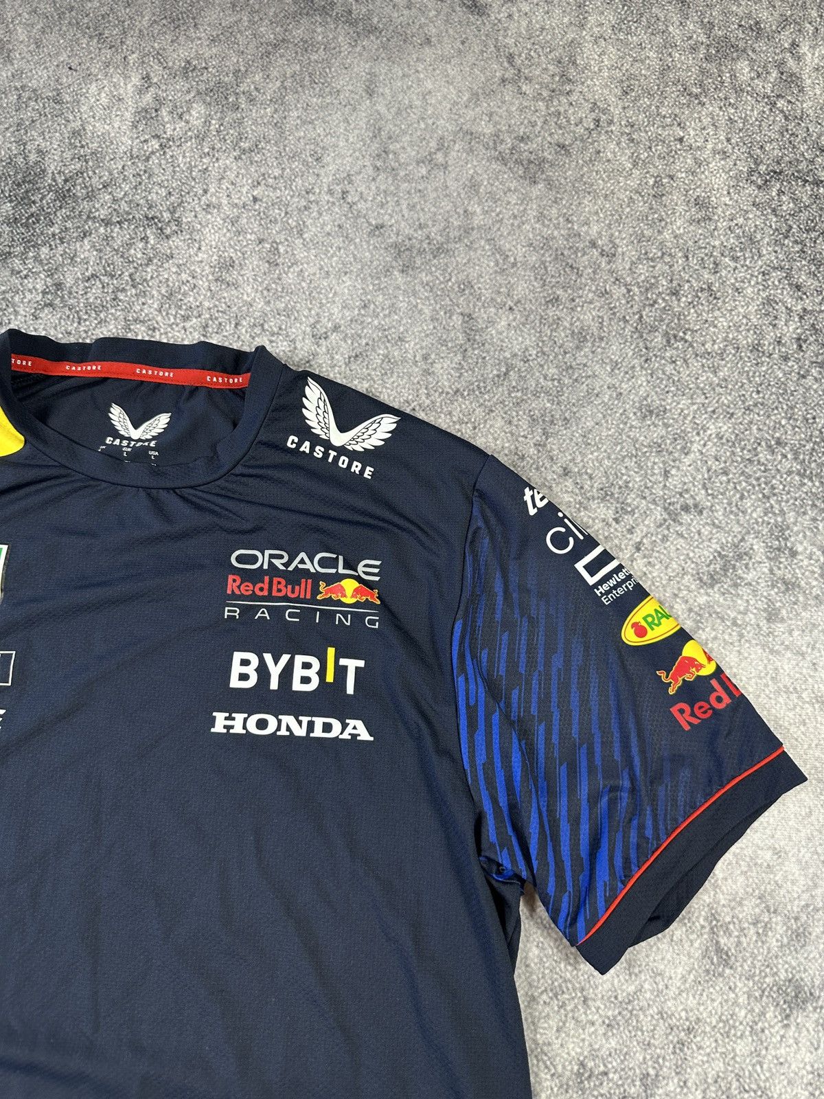 Red Bull Red Bull Aston Martin Castore Logo Racing T-shirt F-1 Rare L Size US L / EU 52-54 / 3 - 3 Thumbnail