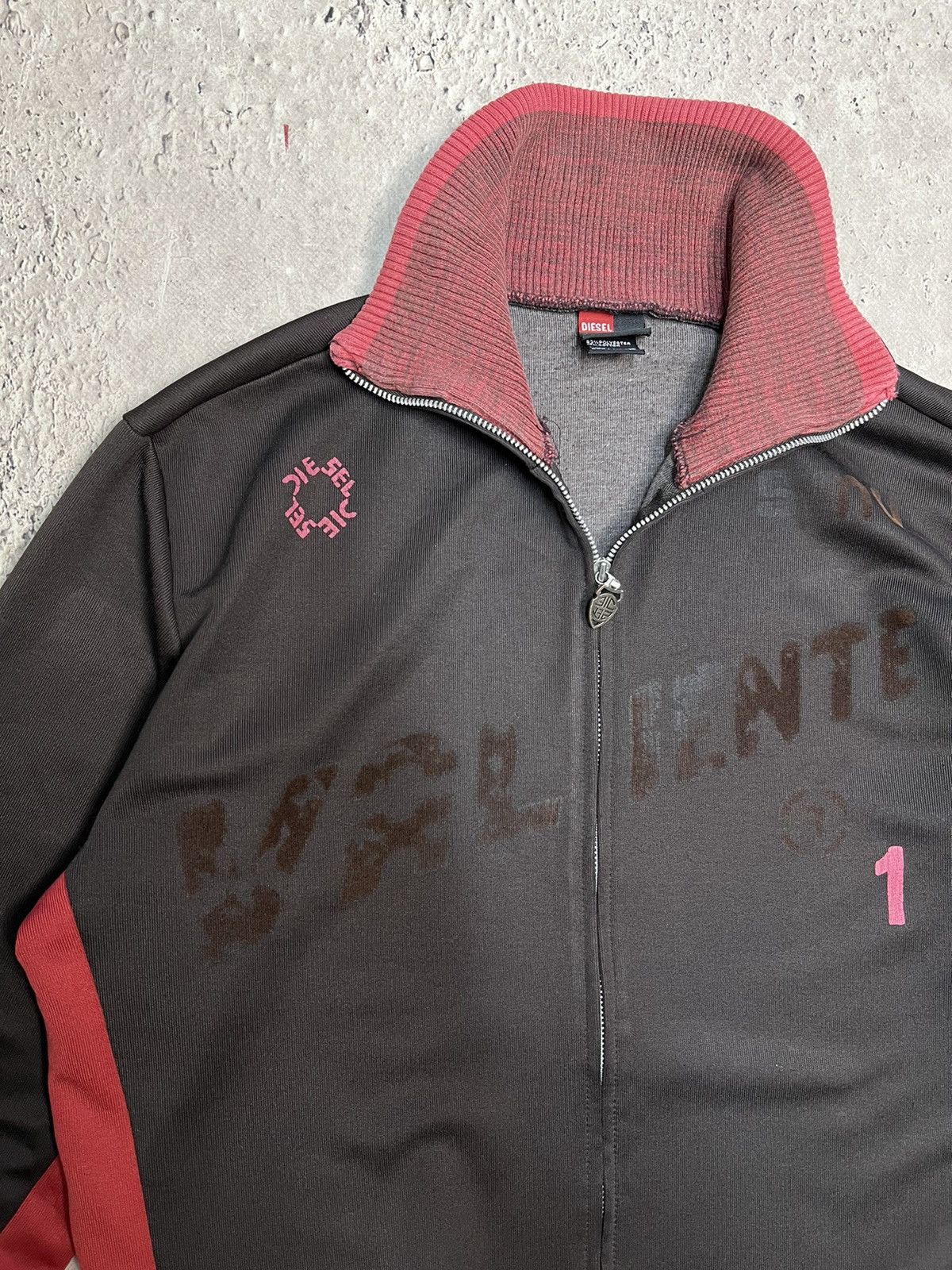 Diesel Vintage Diesel BROWN Zip Sweatshirt Big Logo Y2K Size US L / EU 52-54 / 3 - 3 Thumbnail