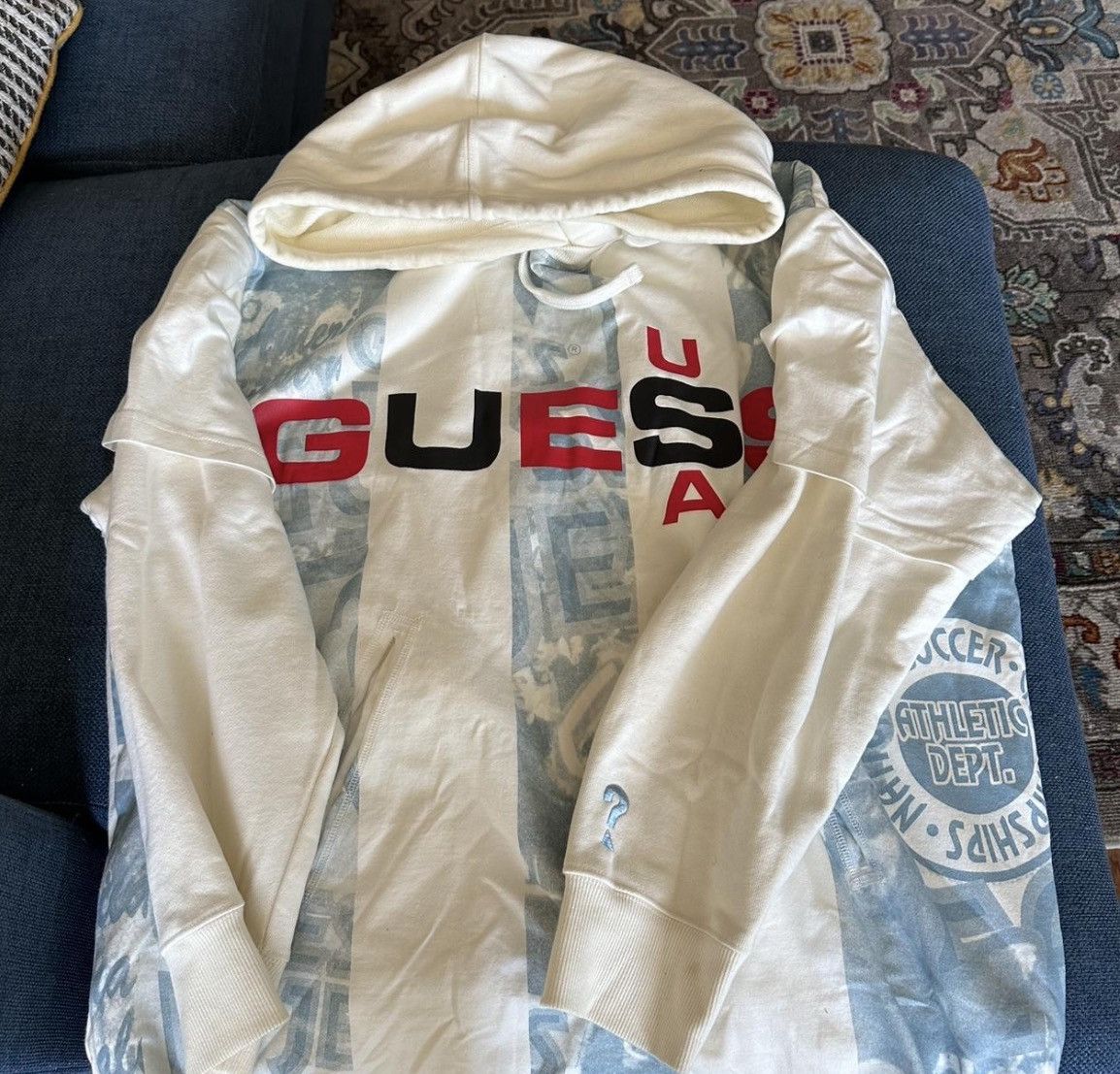 424 424 x GUESS SPORT COLLAB HOODIE SOCCER Size US XL / EU 56 / 4 - 1 Thumbnail