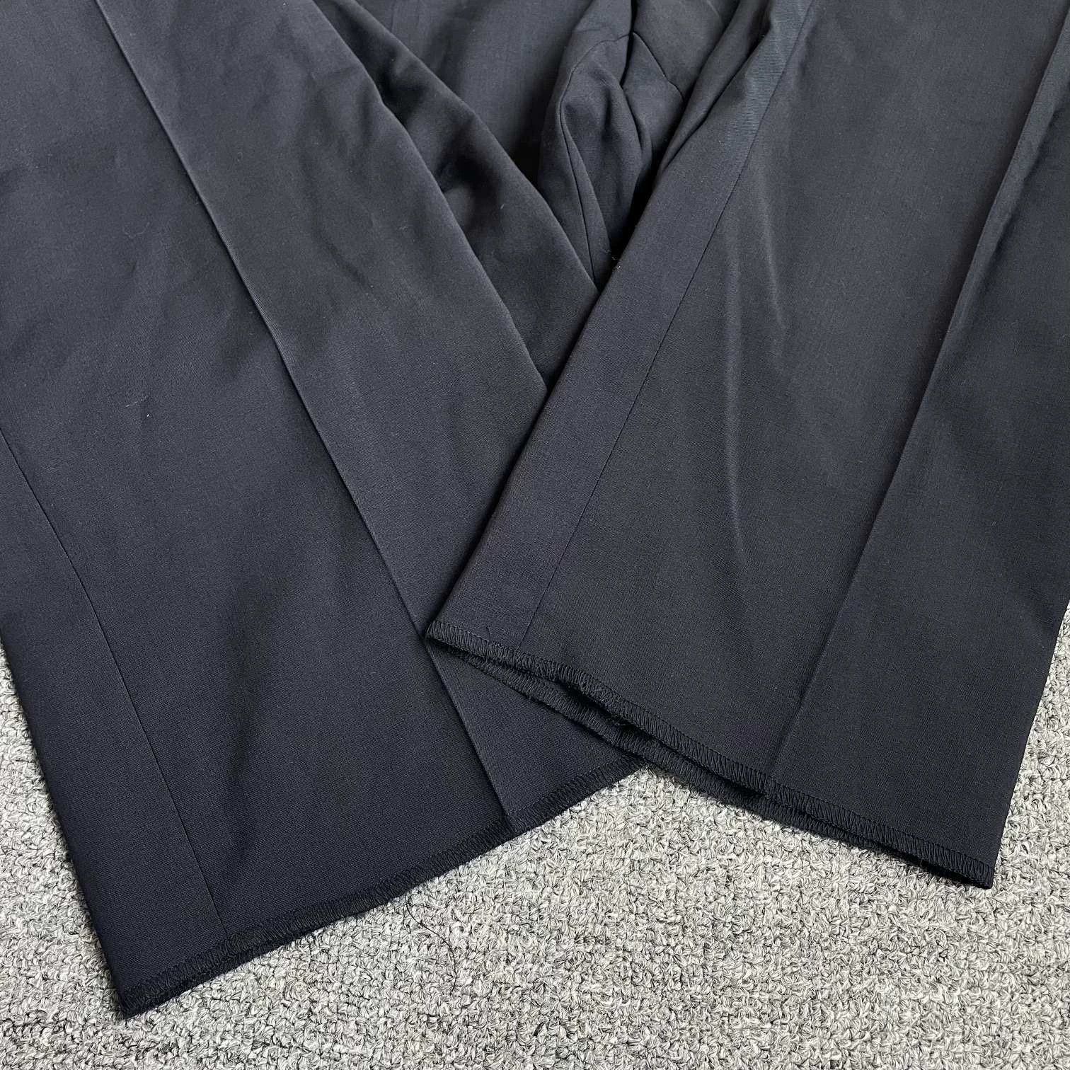 Fendi Fendi Black Solid Wool Tailored Trousers 44 19' Hemmed Size 30" / US 8 / IT 44 - 3 Thumbnail
