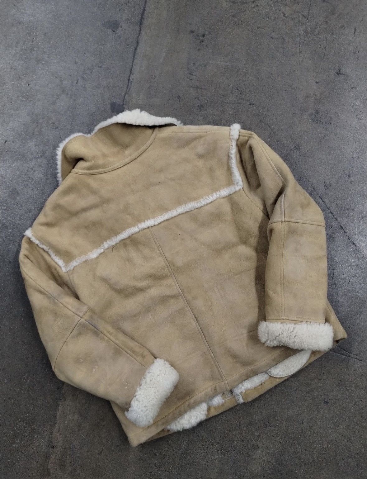 Vintage Vintage 1990s Sherpa Lined Suede Vest Size US L / EU 52-54 / 3 - 2 Thumbnail