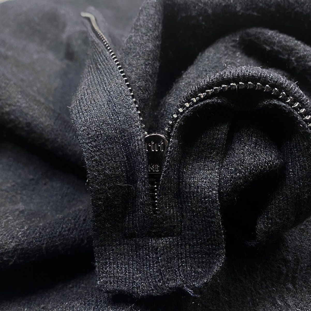 Dior Christian Dior Homme Bottom Drawstring Zip Sweater Archival Size US M / EU 48-50 / 2 - 16 Thumbnail