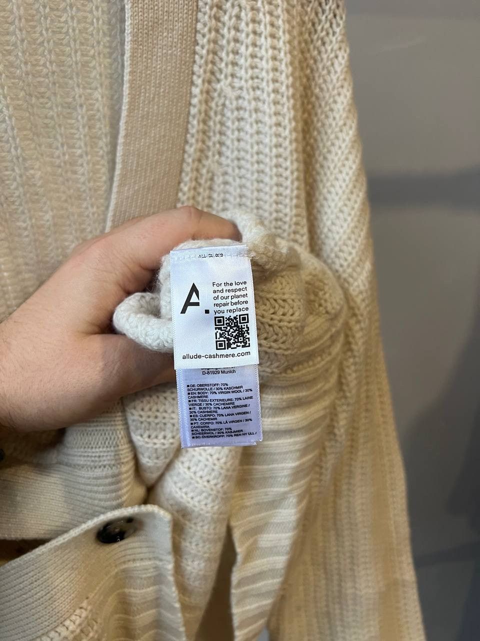 Allude RRP $599 ALLUDE CASHMERE/WOOL BUTTON PATCH POCKETS CARDIGAN Size XS / US 0-2 / IT 36-38 - 14 Thumbnail
