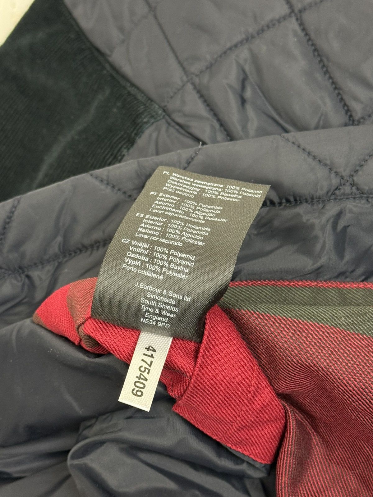 Barbour Barbour Gillock Quilted Jacket Corduroy Collar Black Size US XL / EU 56 / 4 - 13 Thumbnail