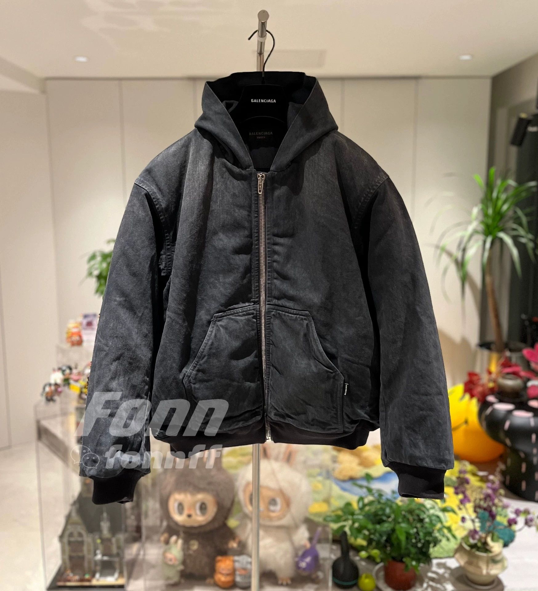Balenciaga Balenciaga Denim Bomber Jacket (In Stock) Size US S / EU 44-46 / 1 - 1 Thumbnail