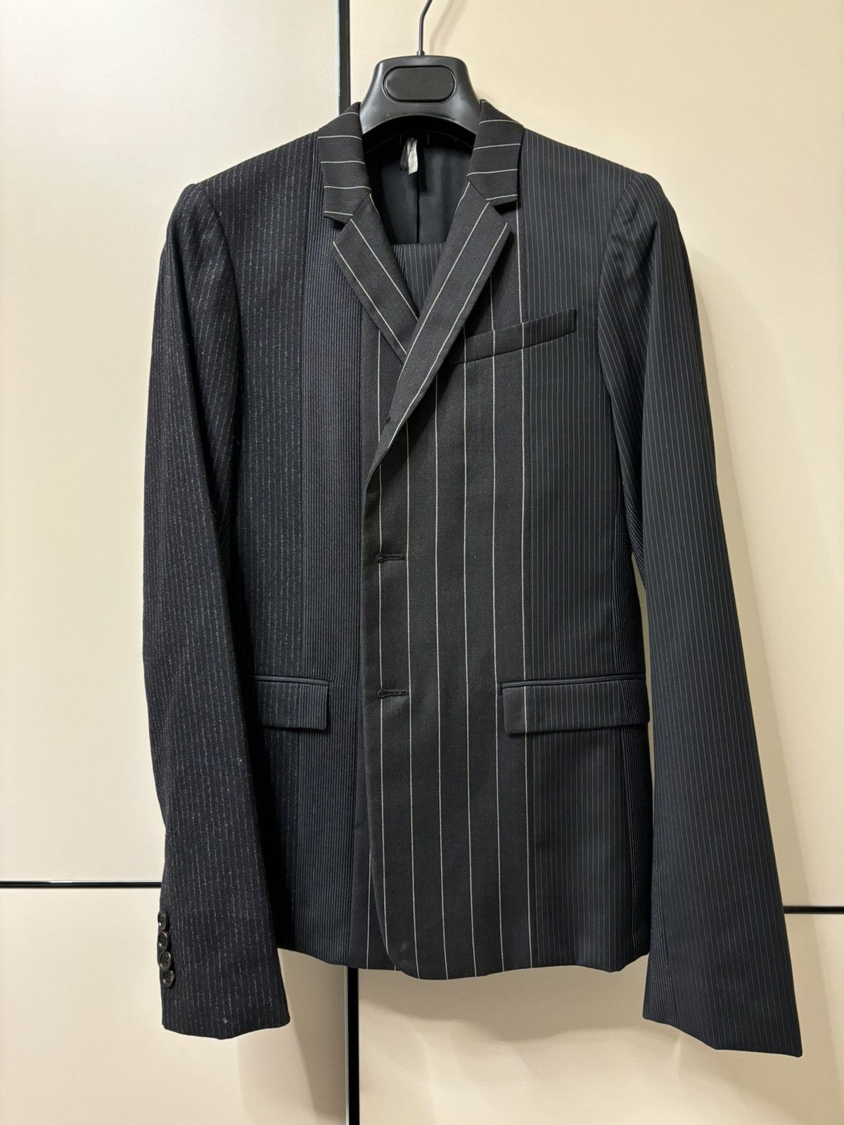 Dior Dior Homme Black Silver Pinstripe Suit, Size 50 (M,L