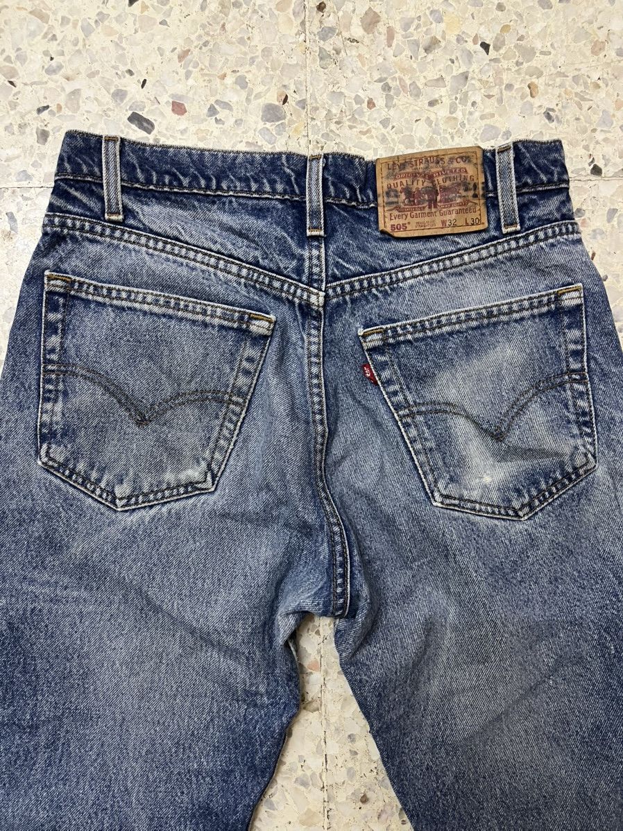 Levi's Vintage Levi’s 505 distressed 90s light blue wash jeans Size US 32 / EU 48 - 3 Thumbnail