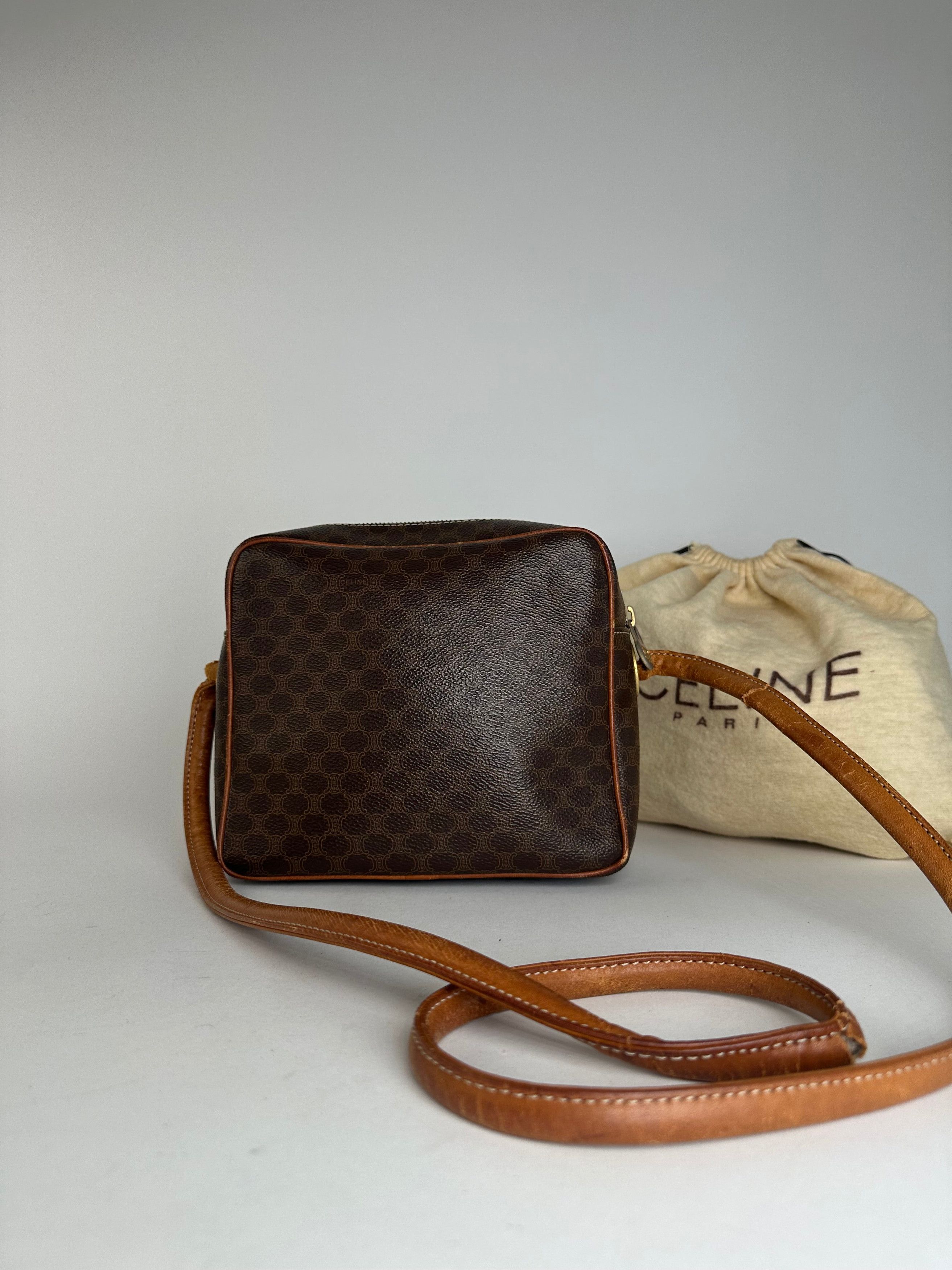 Celine Vintage Paris Triomphe Monogram Leather Shoulder Bag Brown Size ONE SIZE - 1 Thumbnail