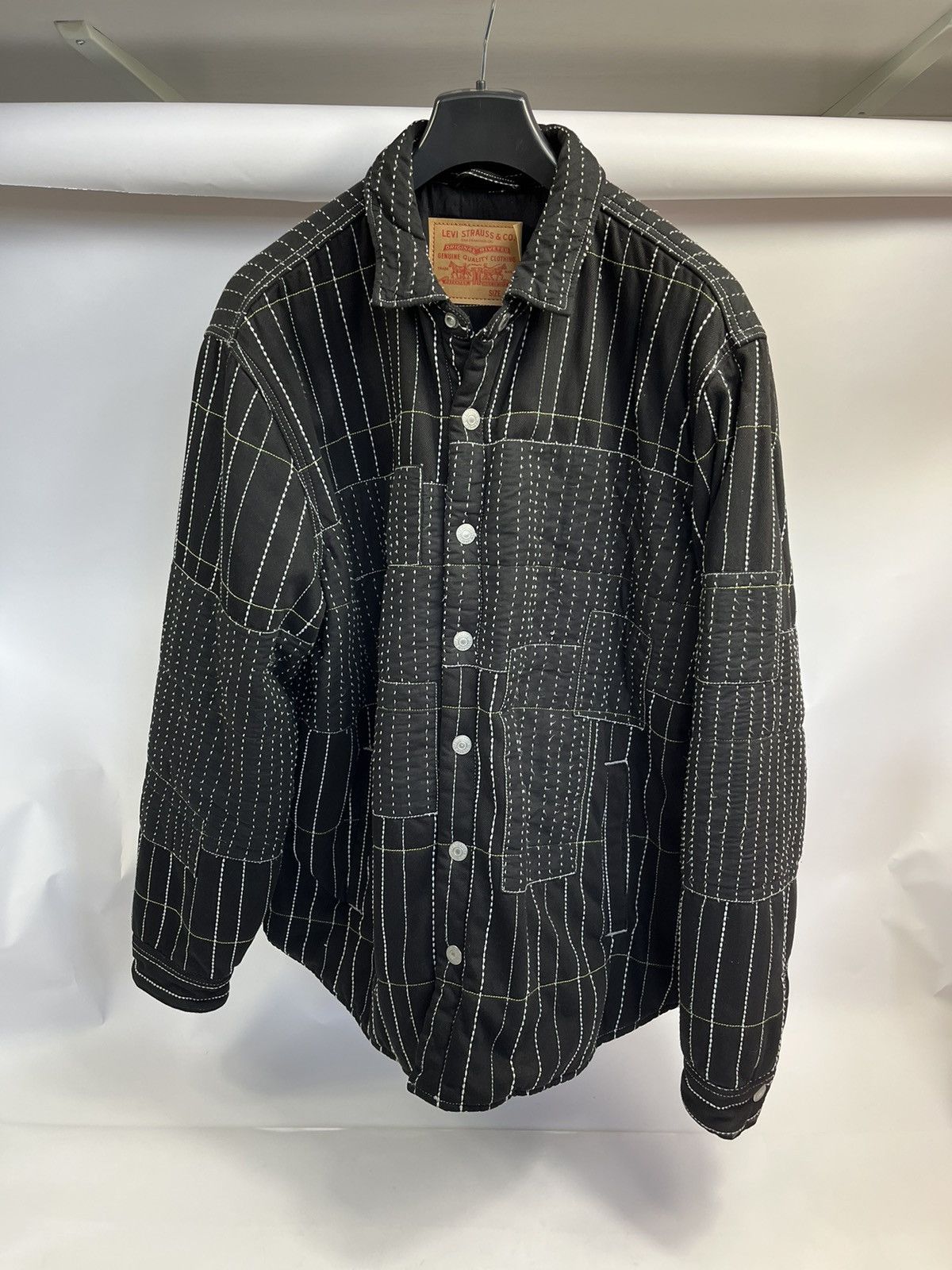 DENIM TEARS × Levi's Embroidered Black oversized quilted Jacket Size US XL / EU 56 / 4 - 1 Thumbnail