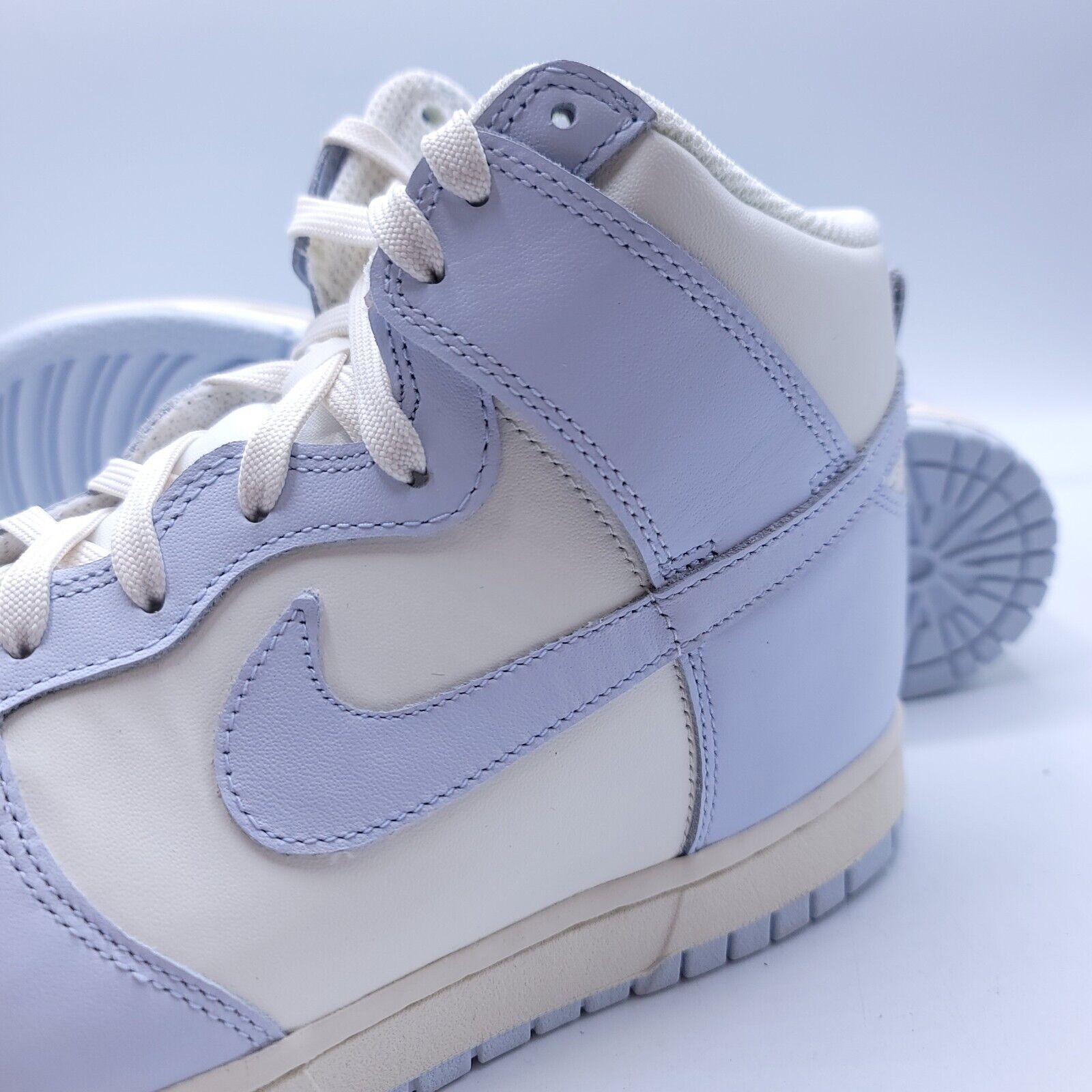 Nike Nike Dunk High Basketball Shoe Womens Size 10 DD1869-102 Size US 10 / IT 40 - 8 Thumbnail