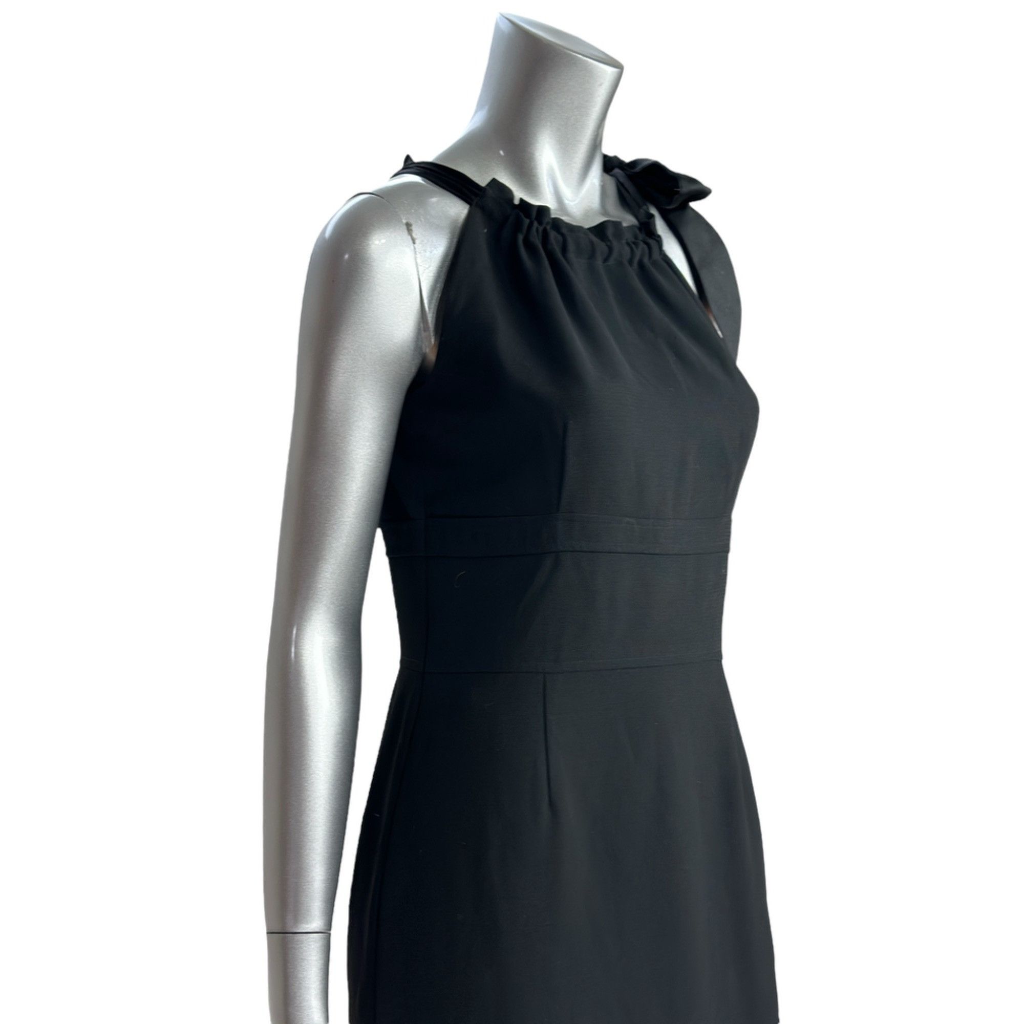 Ann Taylor Ann Taylor Chic Black Halter Knee-Length Dress With Bow Deta Size S / US 4 / IT 40 - 9 Thumbnail
