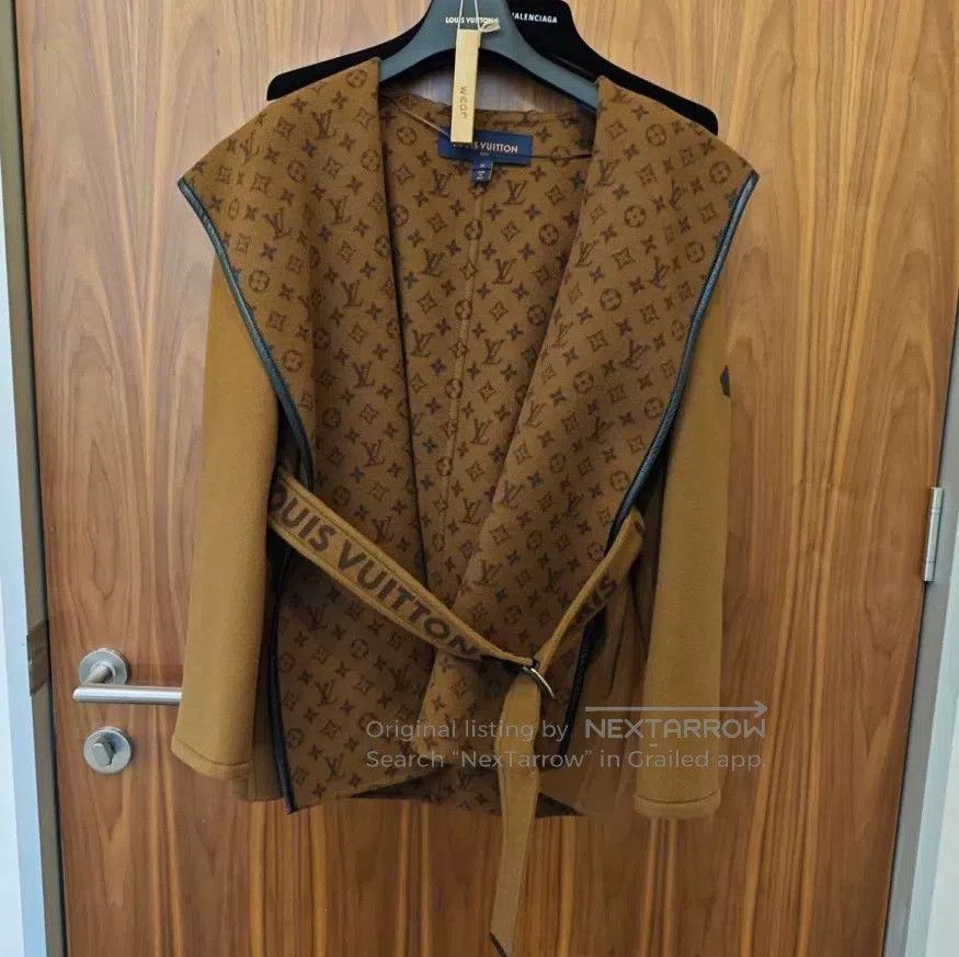 Louis Vuitton Louis Vuitton Monogram Belted Coat. Size US M / EU 48-50 / 2 - 1 Thumbnail