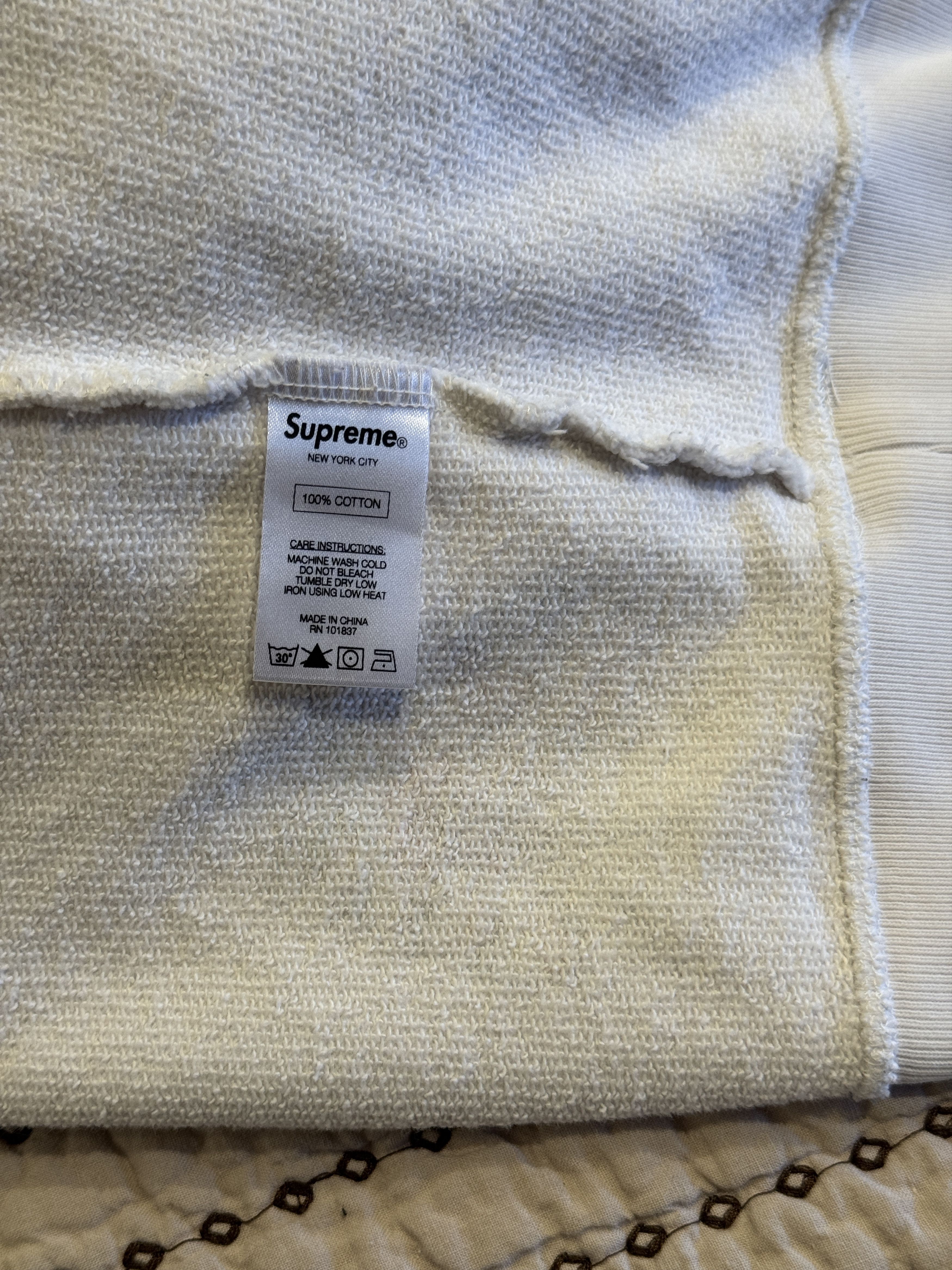 Supreme SUPREME GONZ BUTTERFLY HOODED SWEATSHIRT CREAM SMALL Size US S / EU 44-46 / 1 - 9 Thumbnail