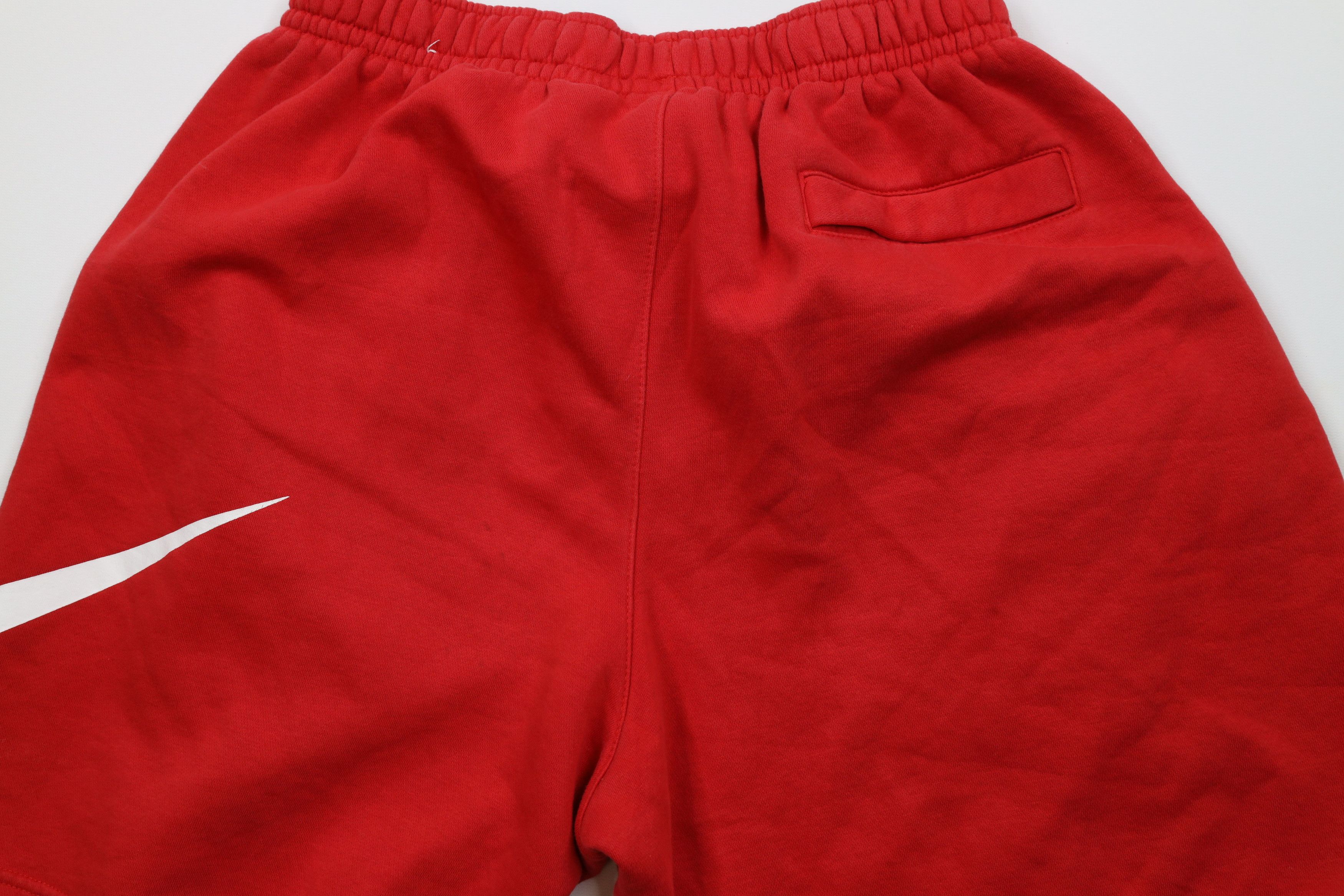Nike × Vintage Vintage Nike Swoosh Logo Above Knee Sweatpants Shorts Red Size US 34 / EU 50 - 10 Thumbnail